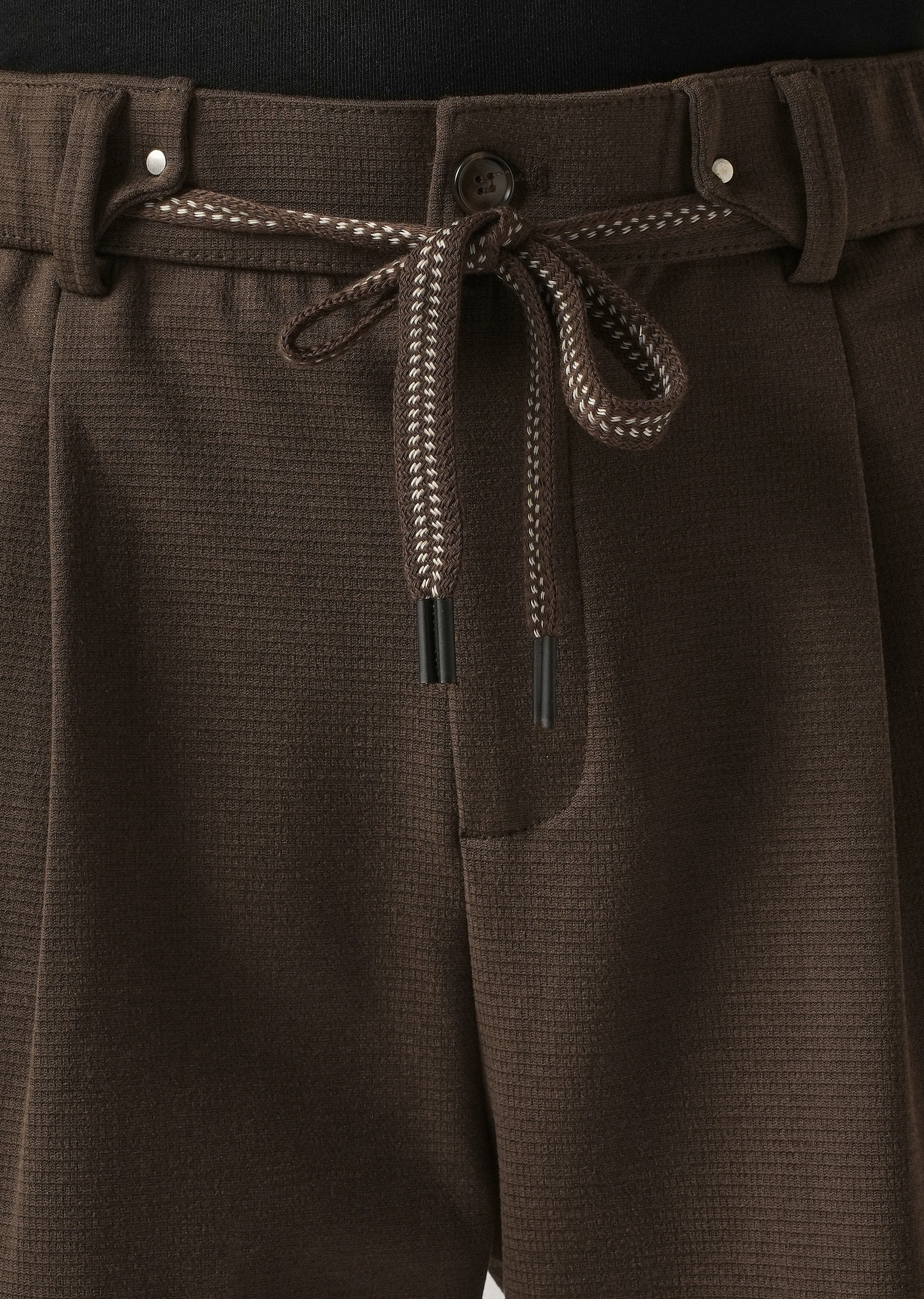 Brown Textured Pleated Drawstring Pant - Image 5