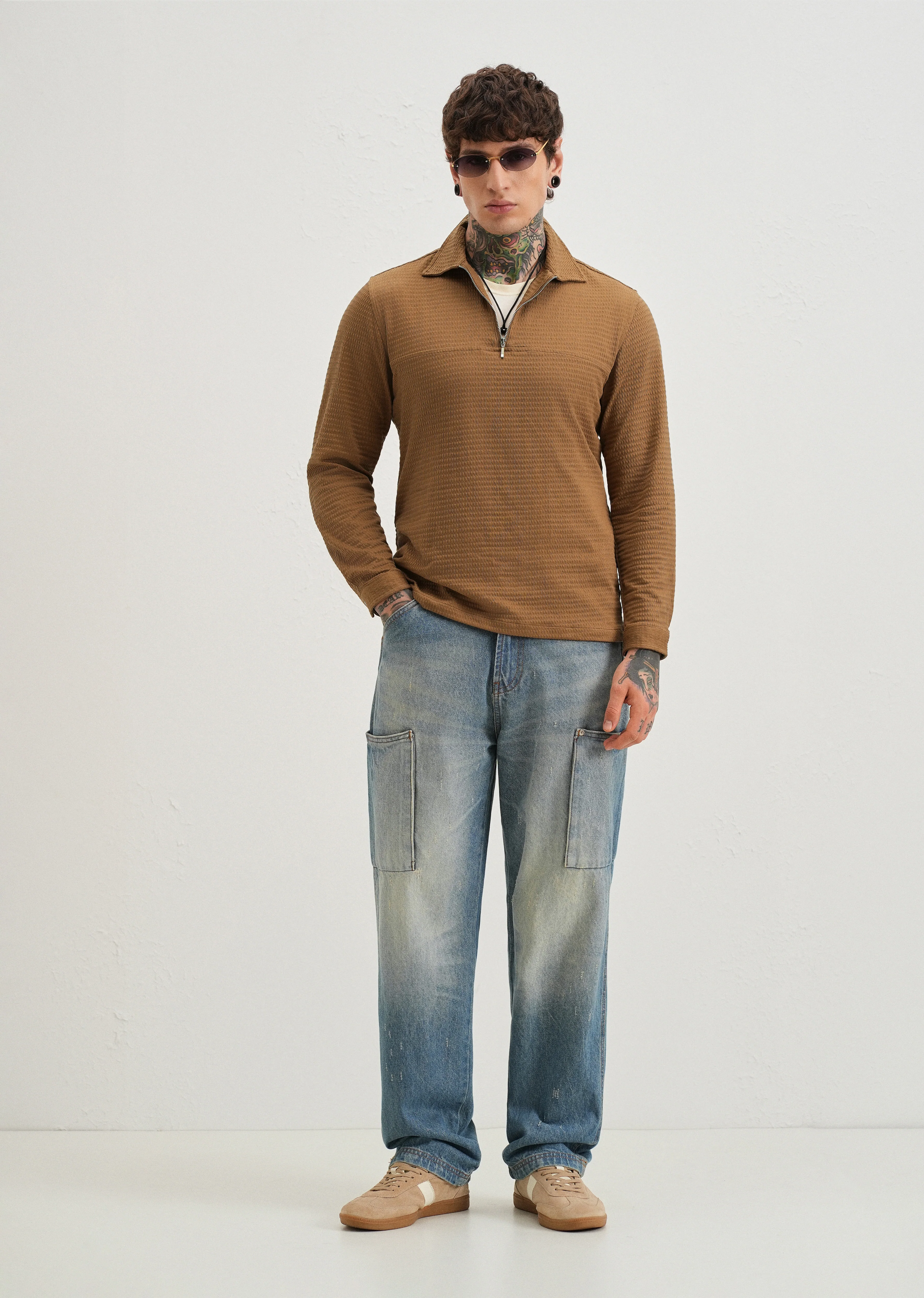 Brown Zipper Polo Knit T-shirt - Image 6