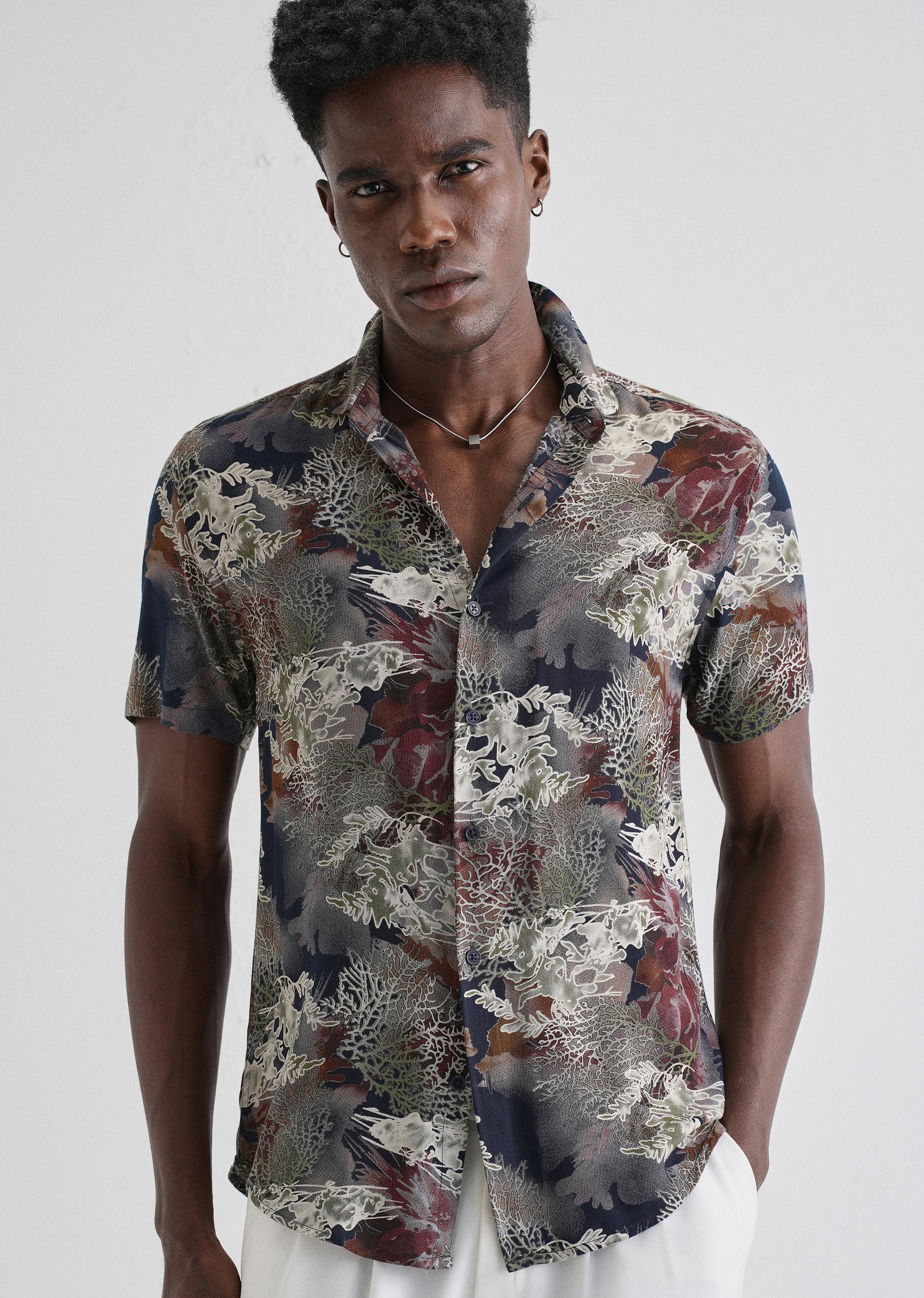 Coral Oasis Blue Feather shirt - Image 7