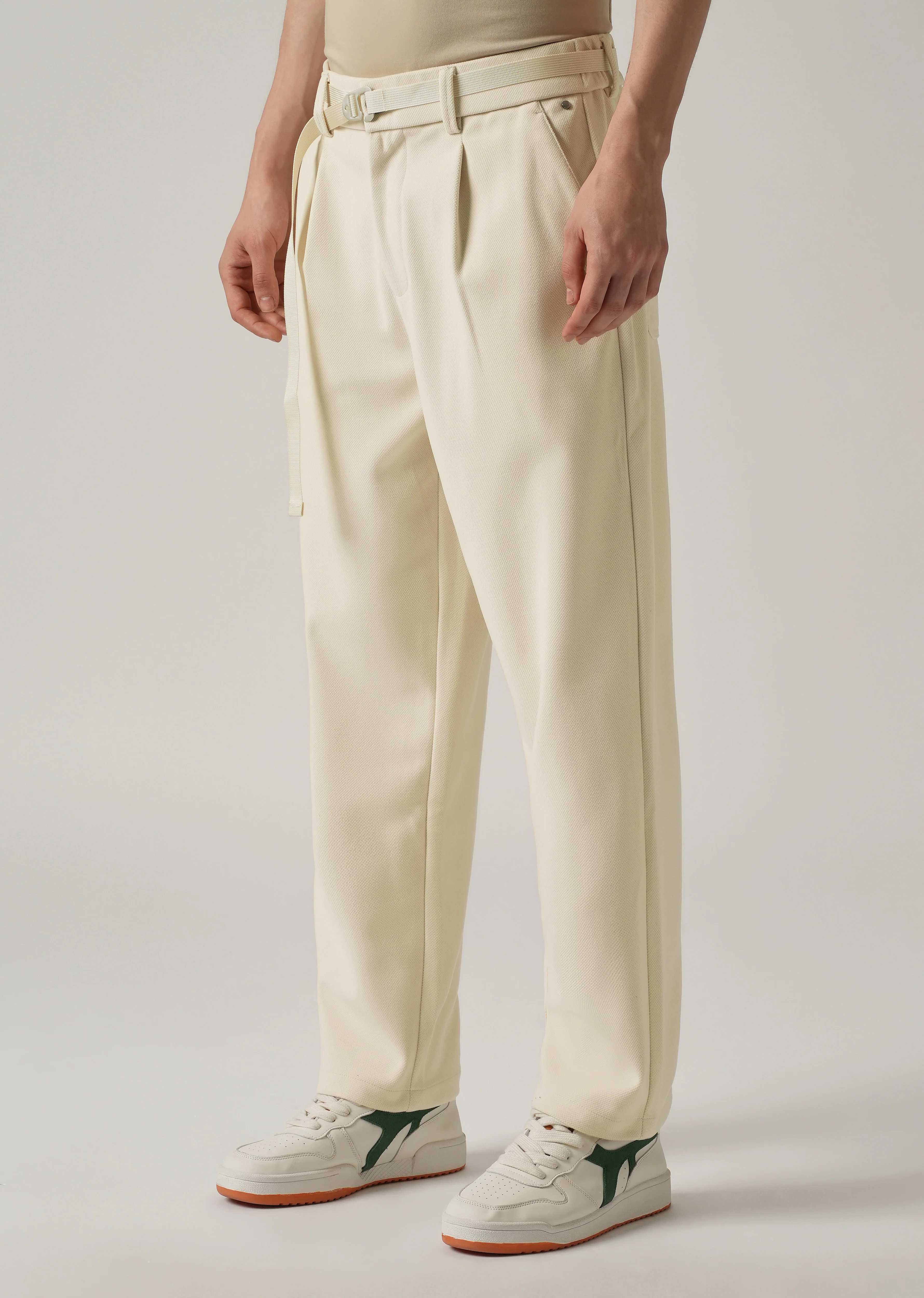 Cream Relaxed Fit Textured Pleated Pant - Image 4