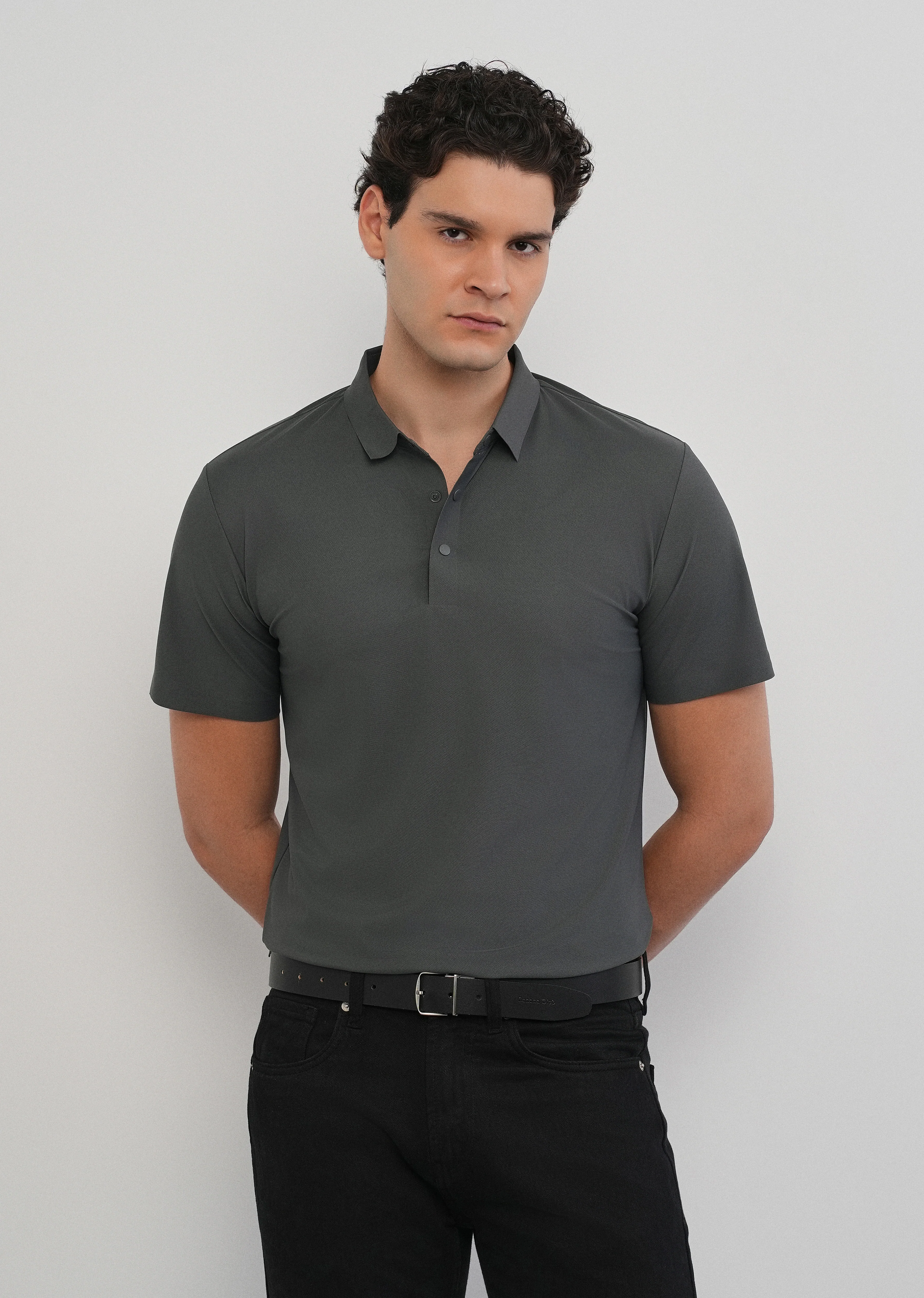 Dark Grey Stitchless Polo Collar T-Shirt - Image 7