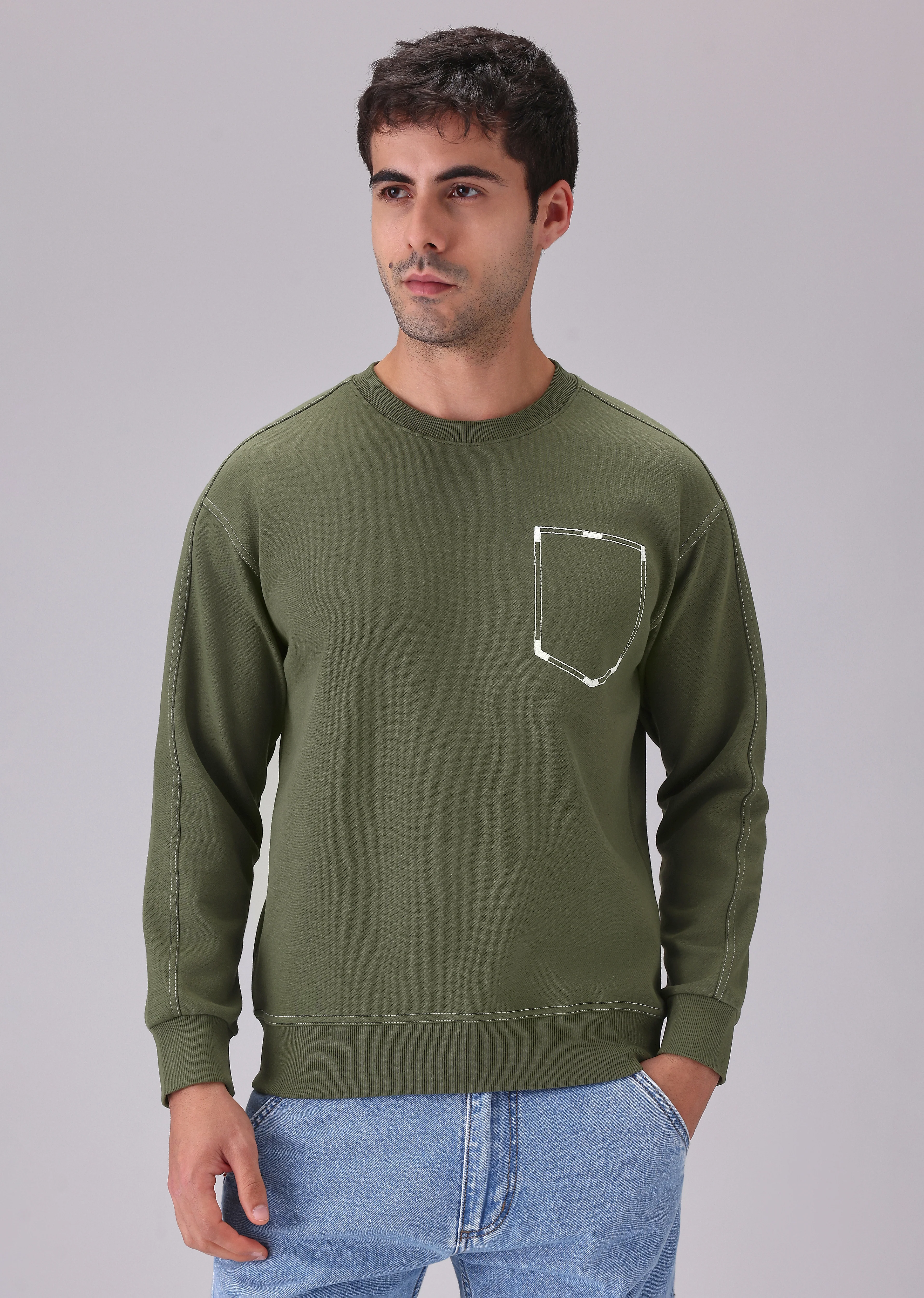 Embro Pocket Green Sweatshirt - Image 3