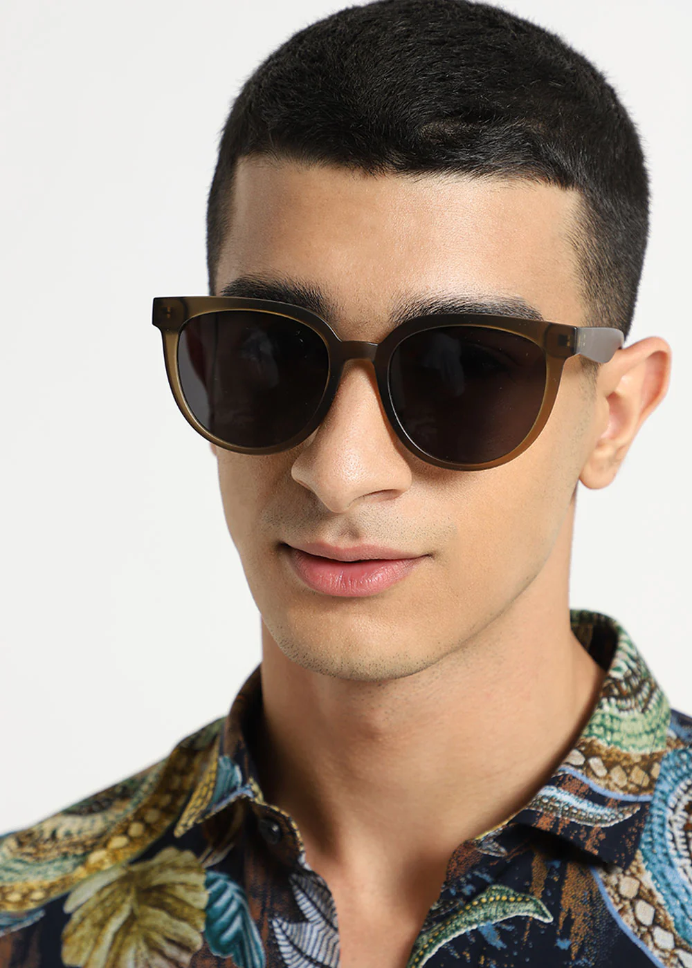 Fern Green Unisex Oval Sunglasses - Image 2