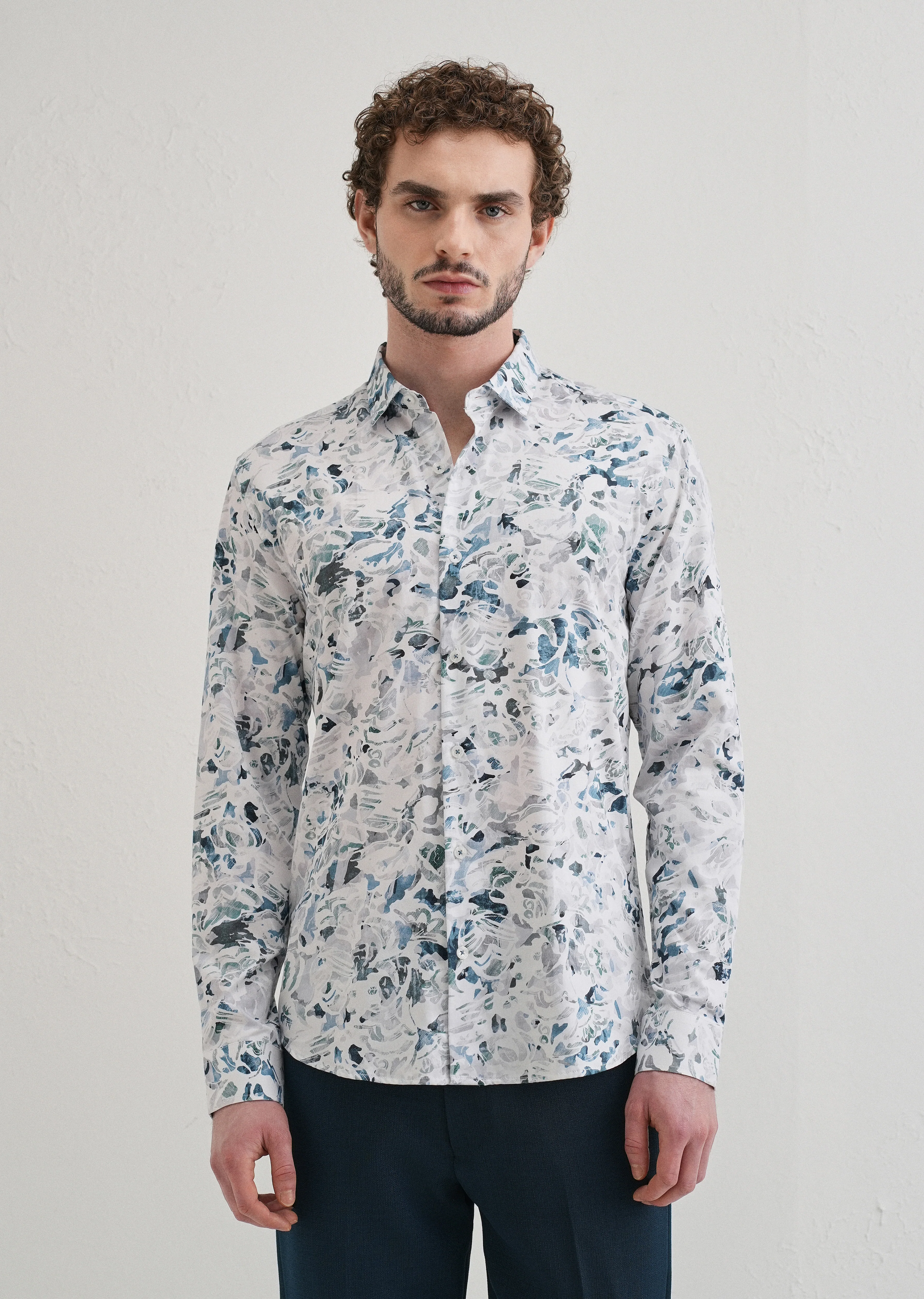 Floral Abstract Printed shirt - Image 3