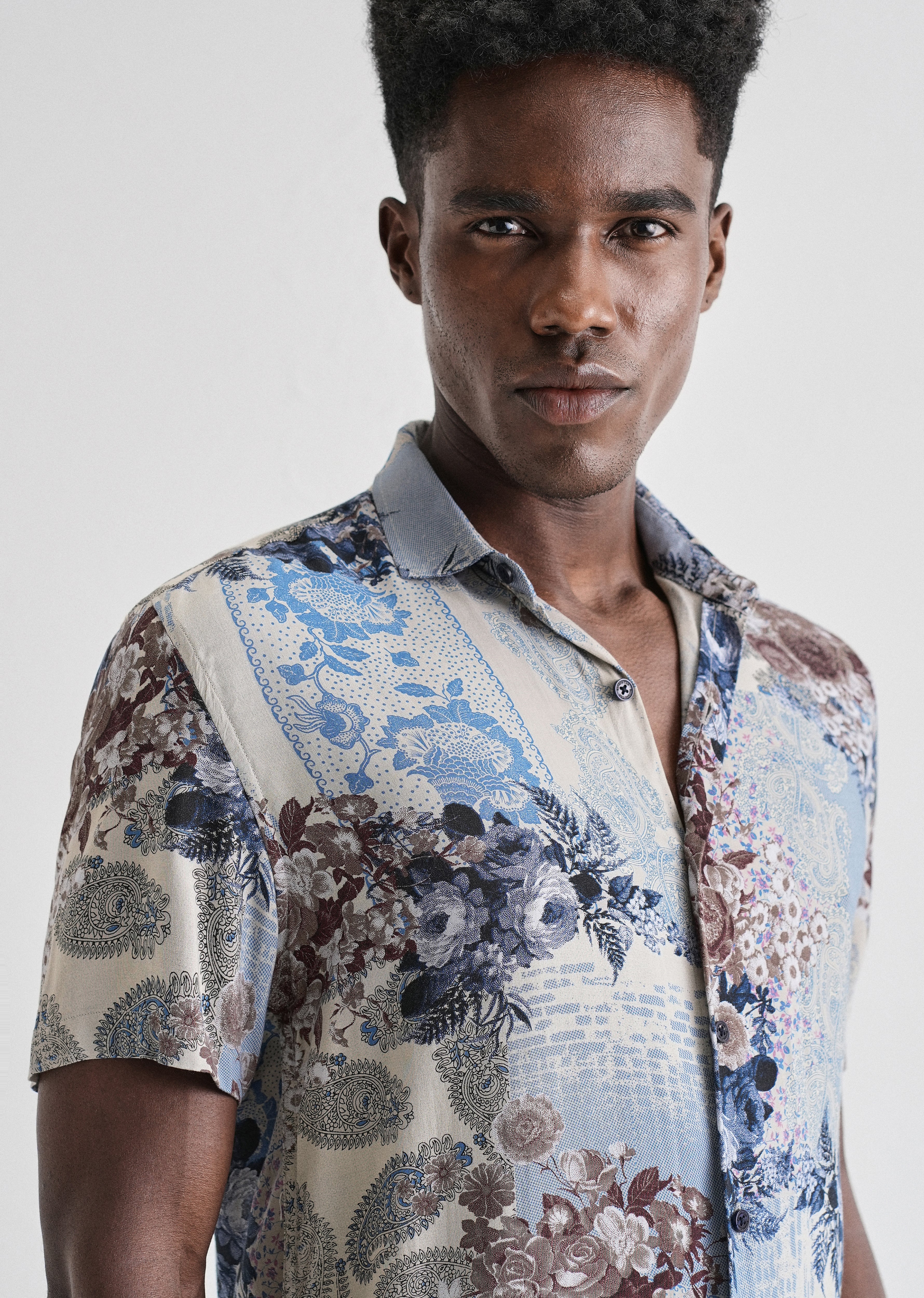 Florets Rose Feather shirt - Image 5