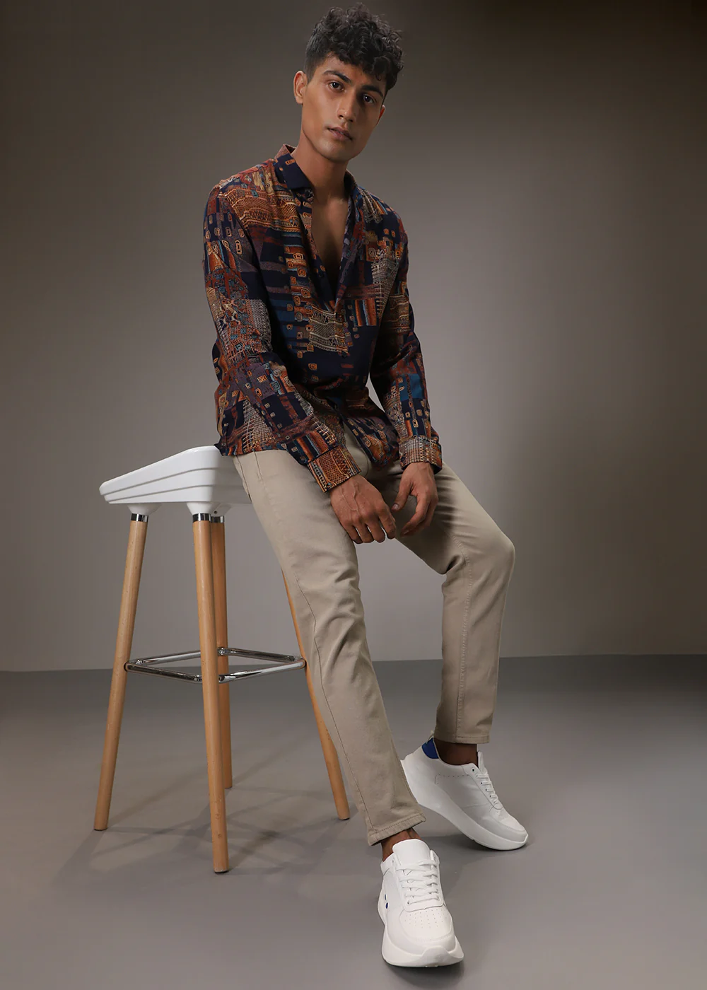Geo Abstract Feather Shirt - Image 5