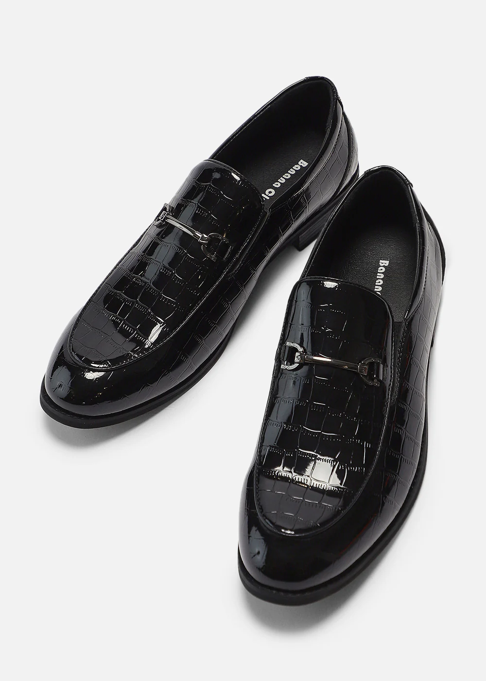 Glossy Textured Black Loafer - Image 3