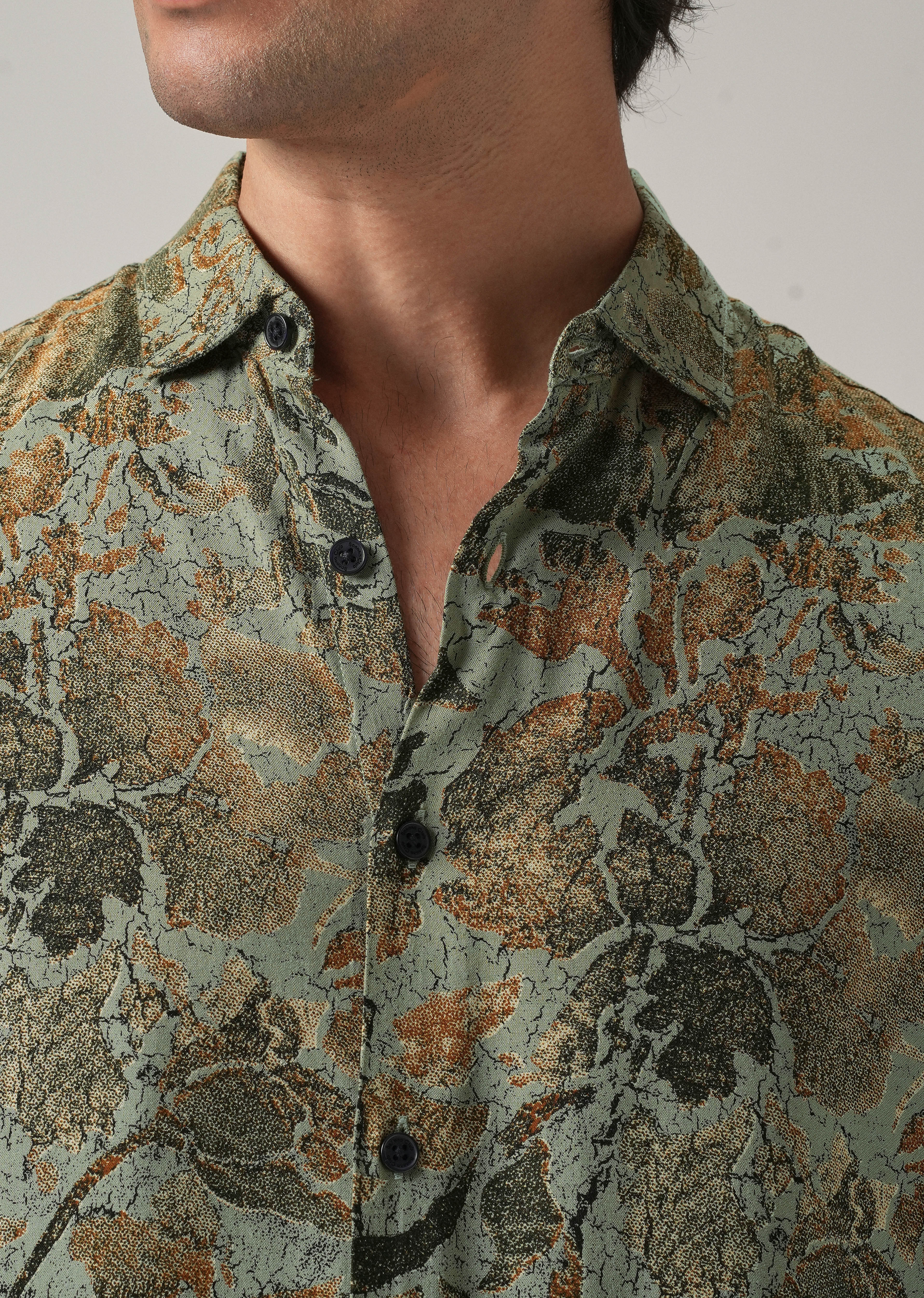 Green Abstract Distress Print Feather Shirt - Image 5