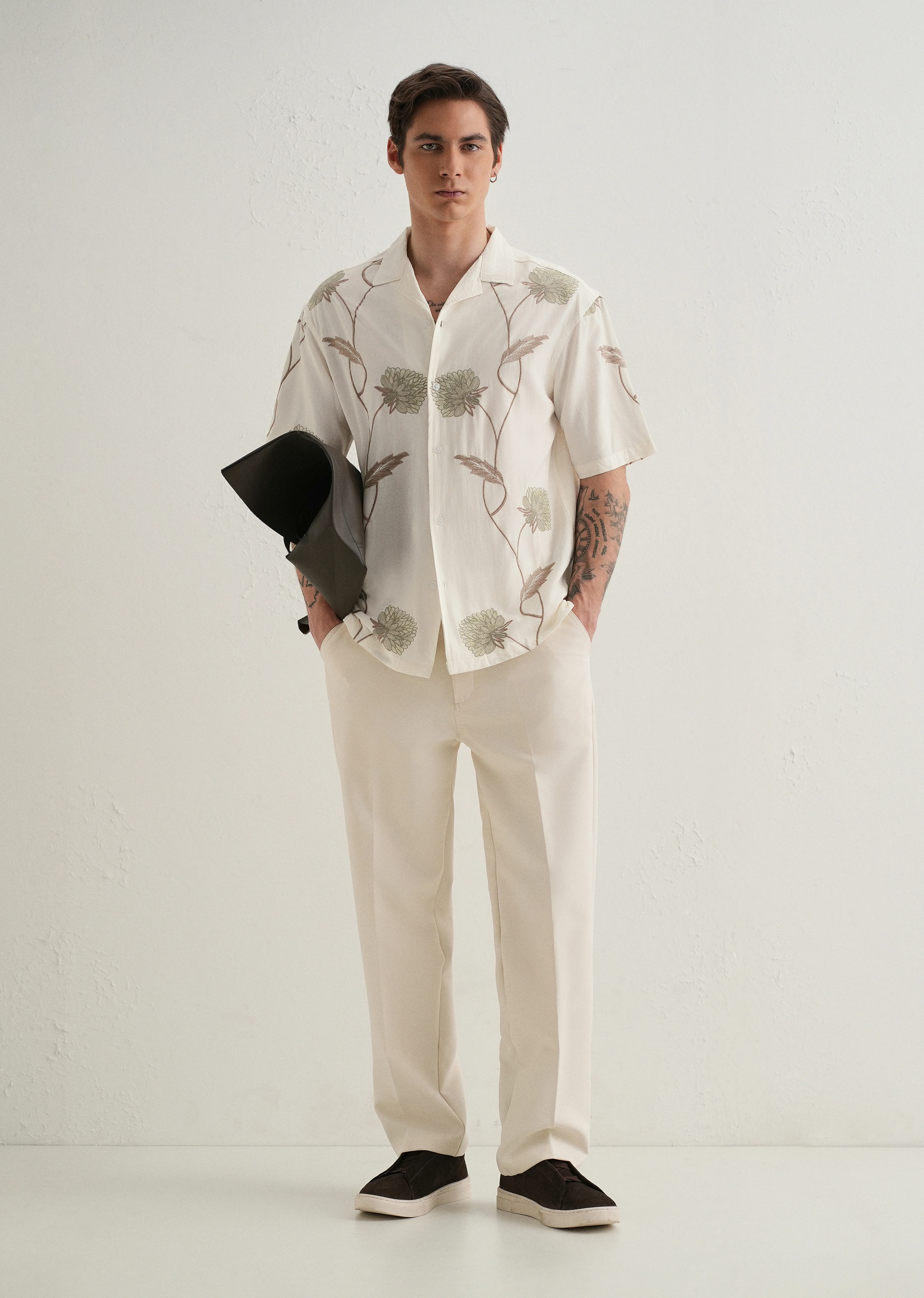 Green Floral Front Embroidery Shirt - Image 6