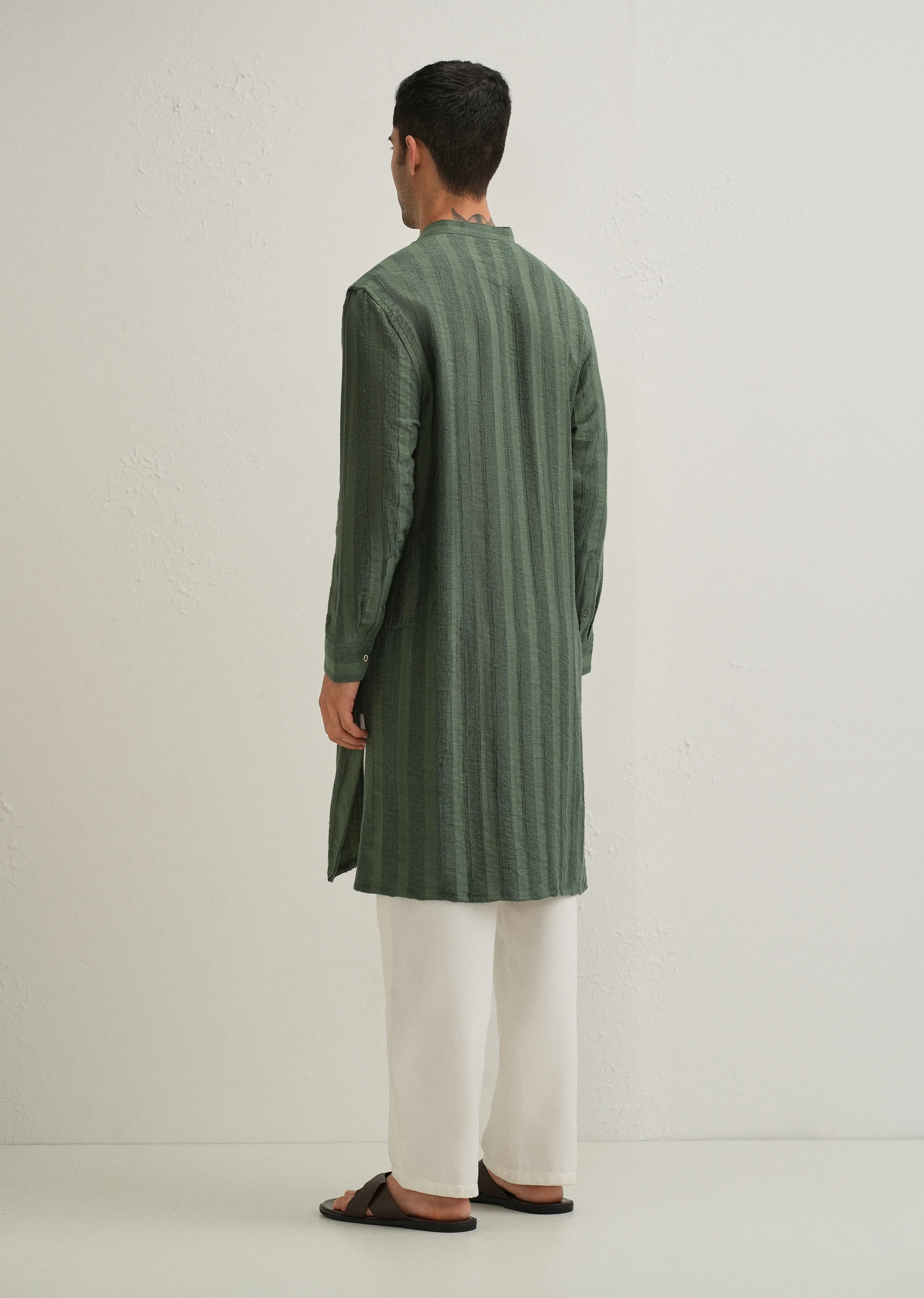 Green Textured Vertical Stripe Kurta - Image 3