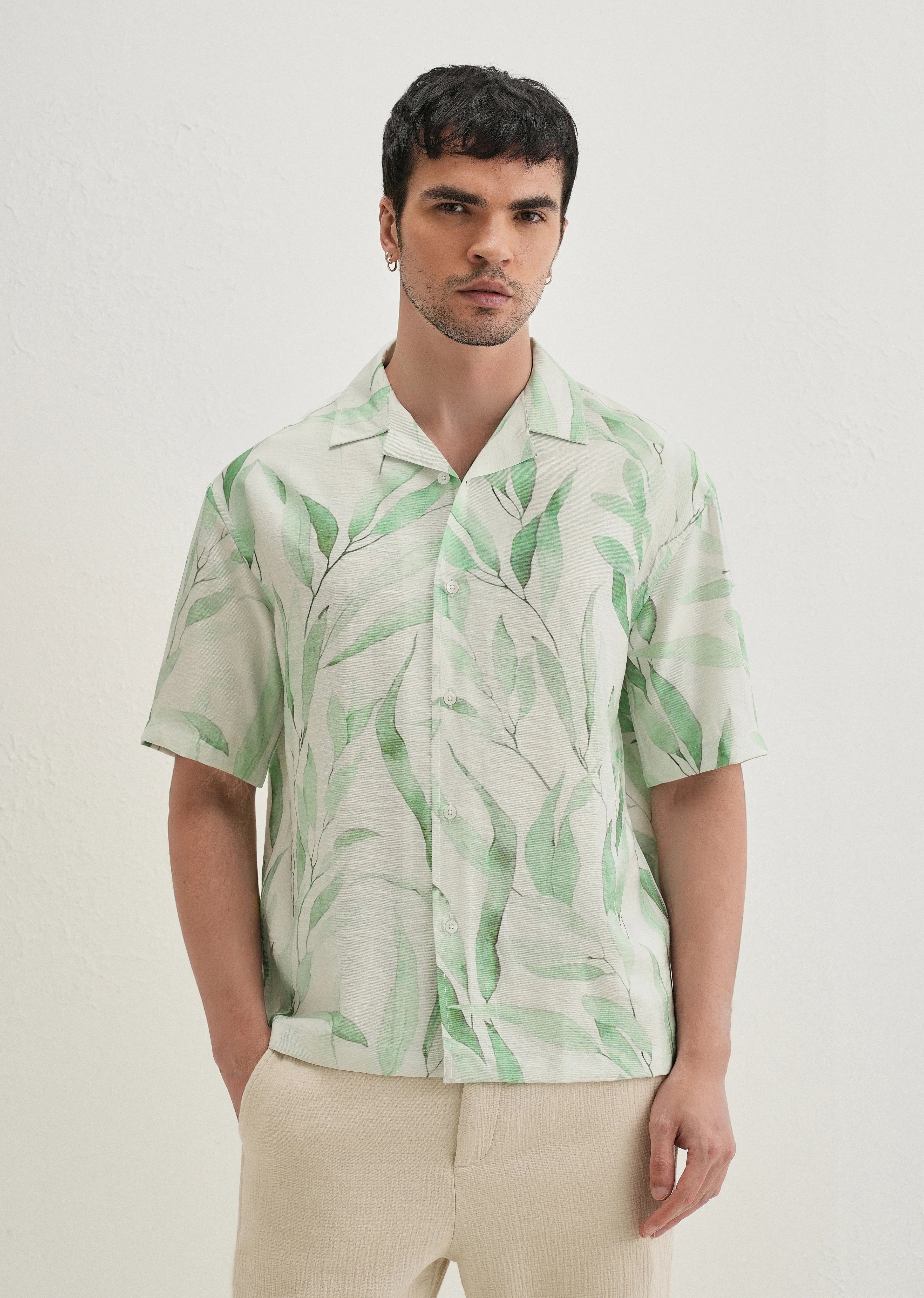 Green Soft Stroke Printed Shirt - Image 4