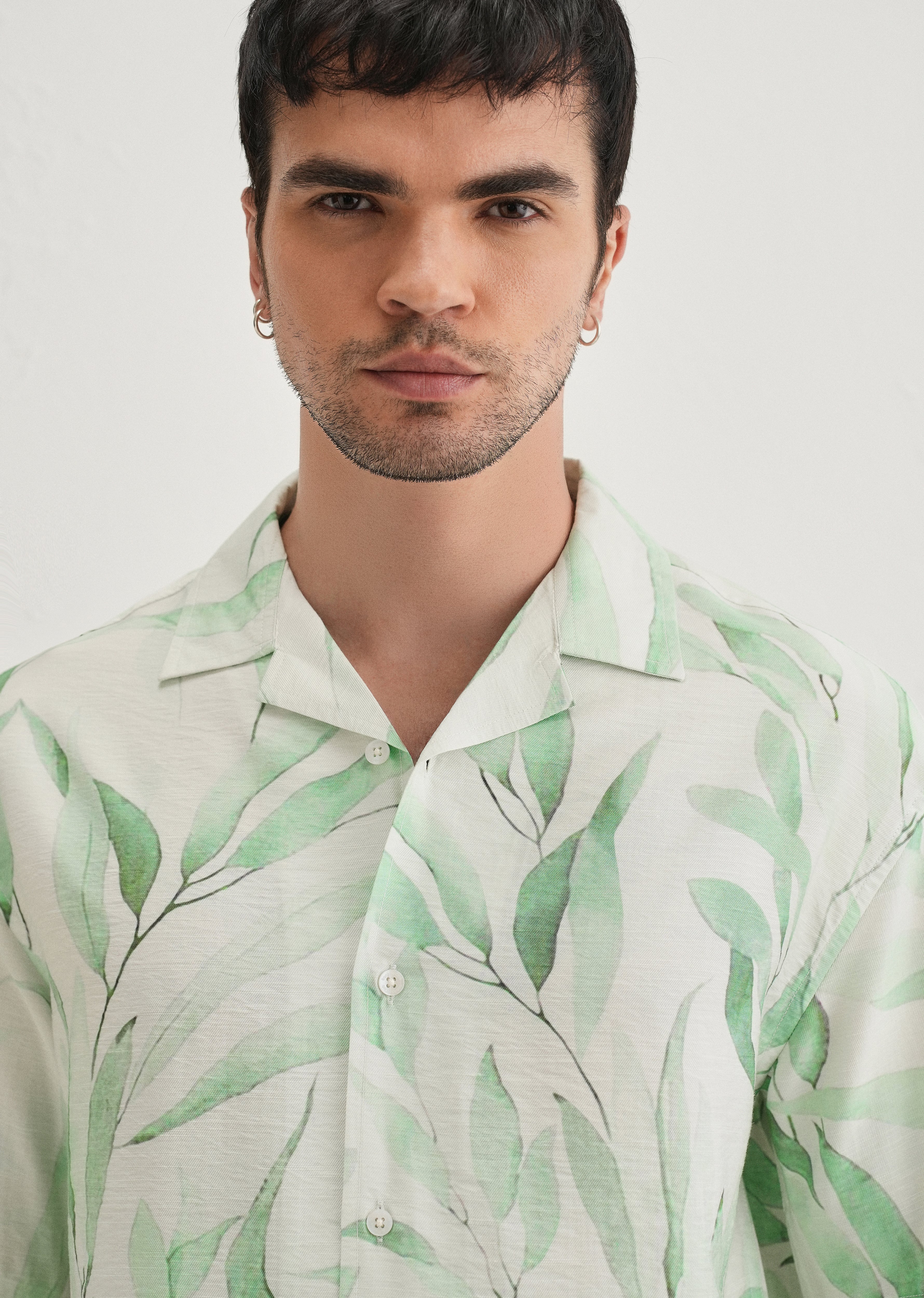 Green Soft Stroke Printed Shirt - Image 5