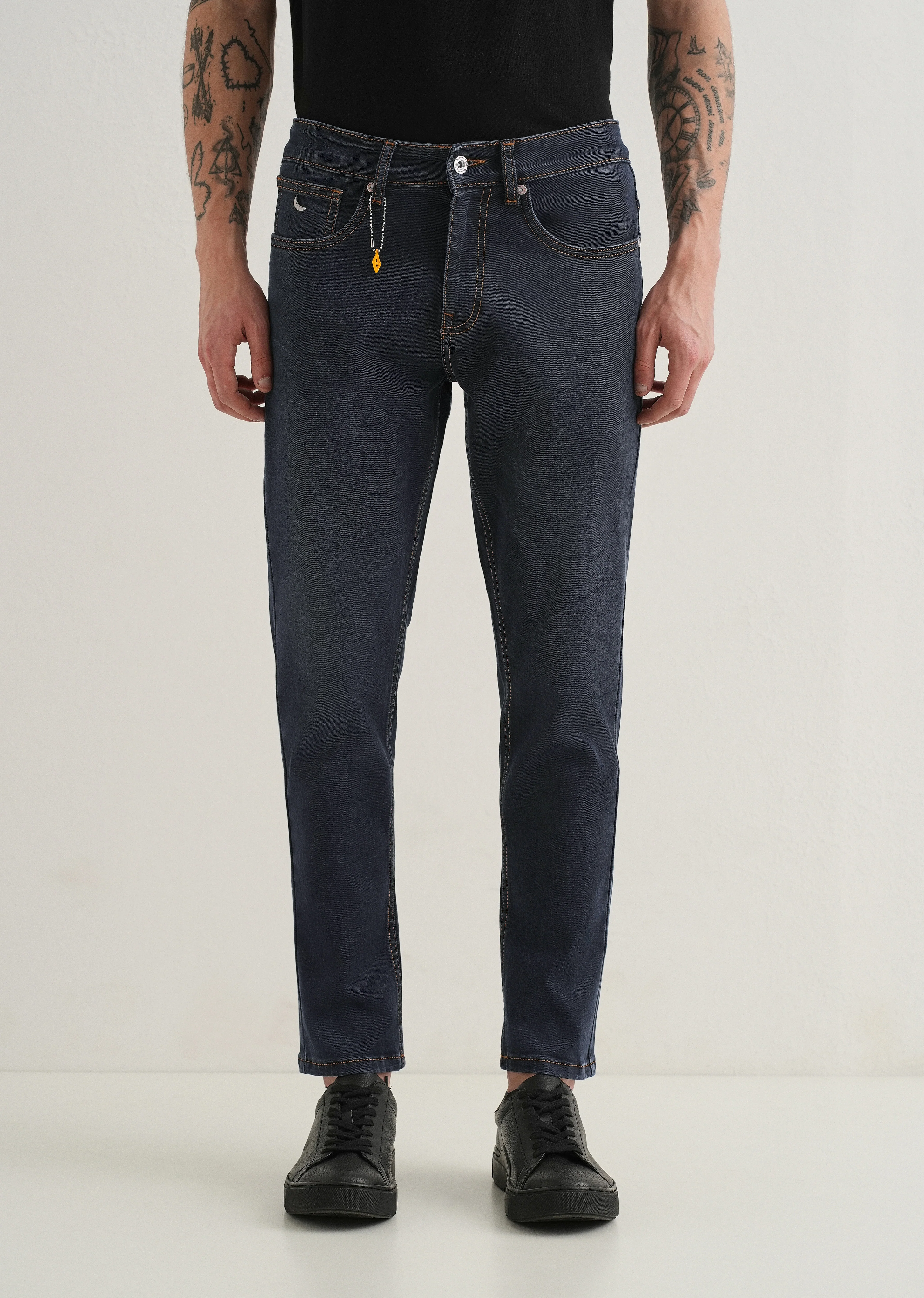 Grey Charcoal Carrot Fit Jeans - Image 3