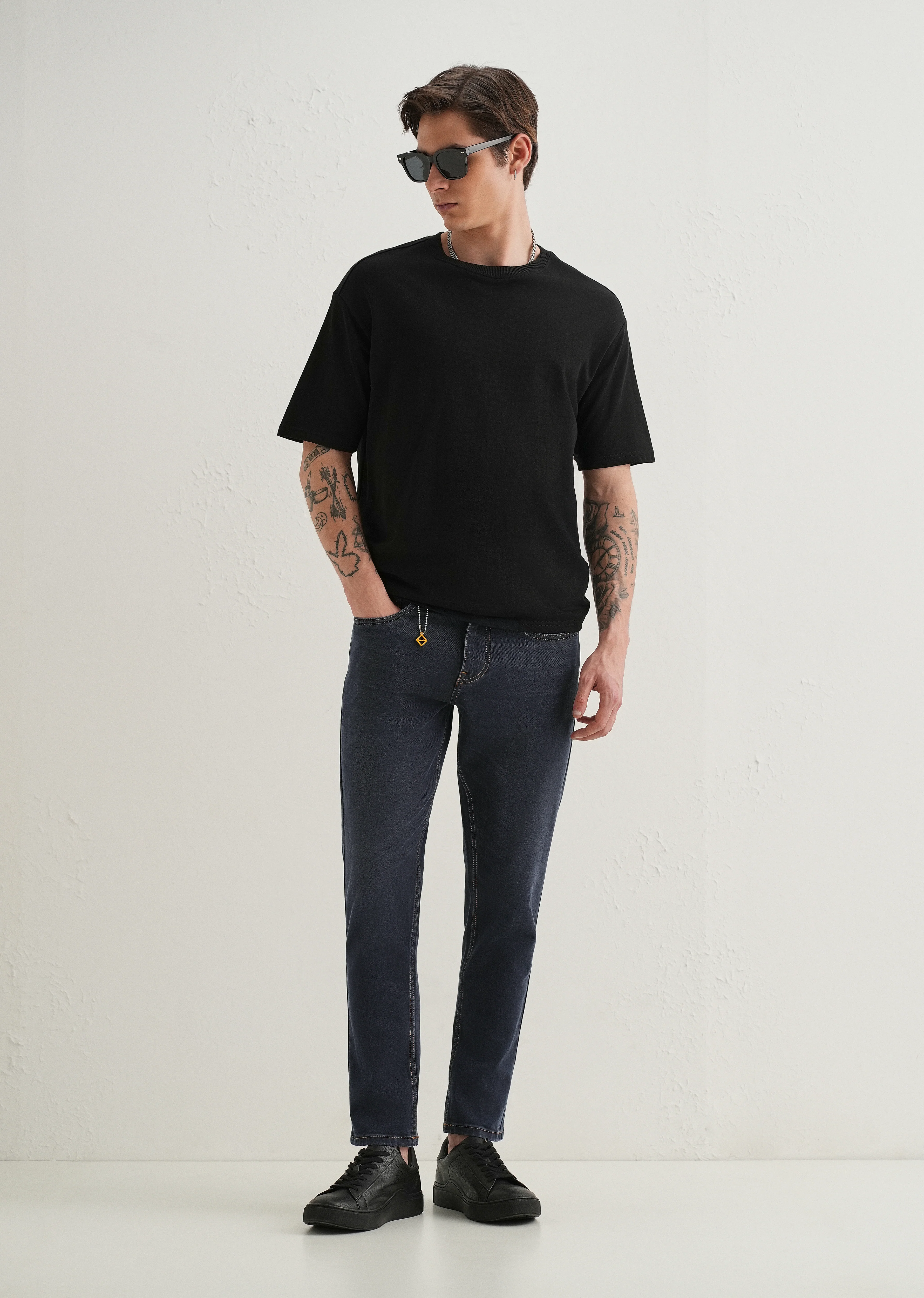 Grey Charcoal Carrot Fit Jeans - Image 6