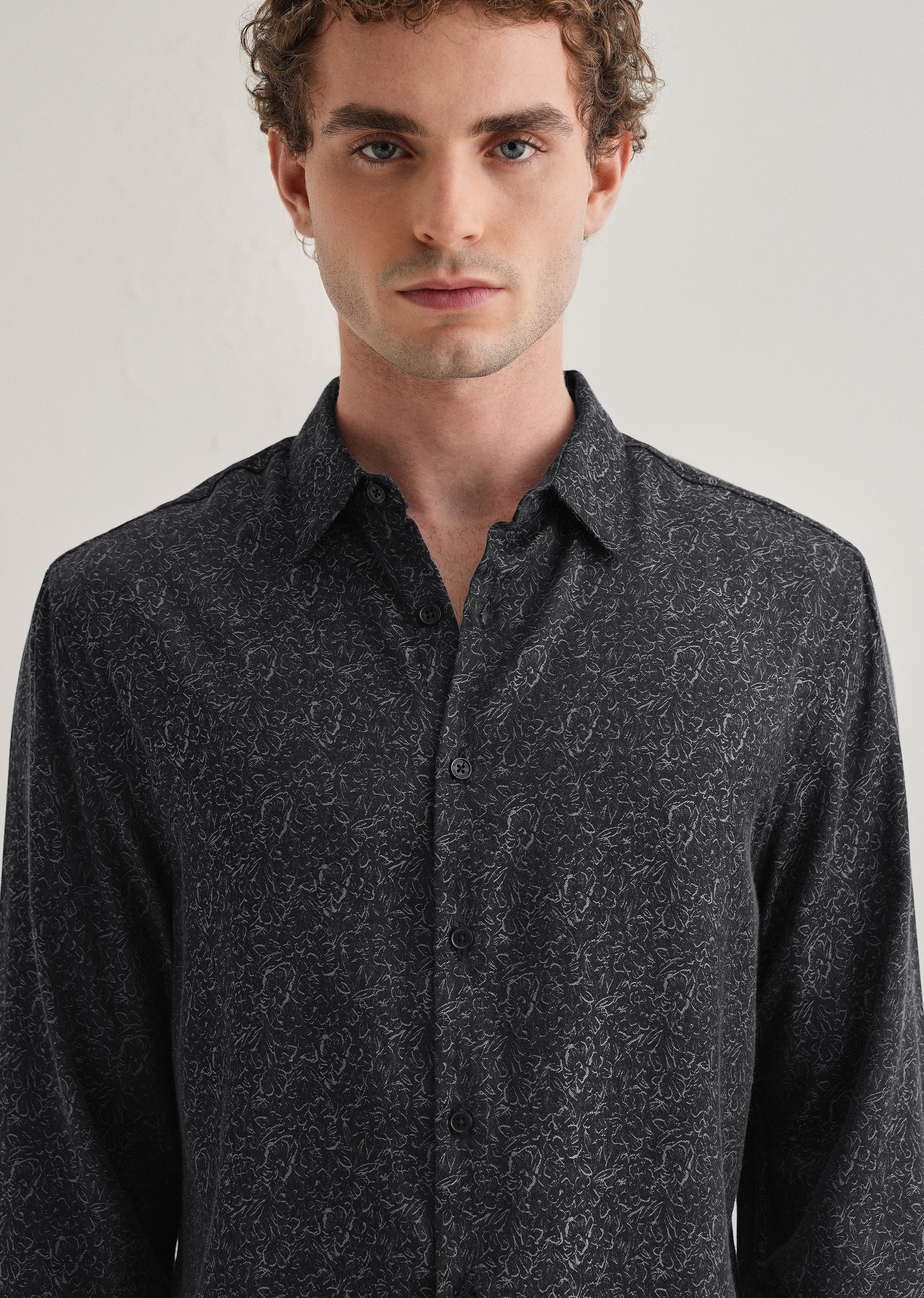 Grey Floral Jacquard Shirt - Image 2