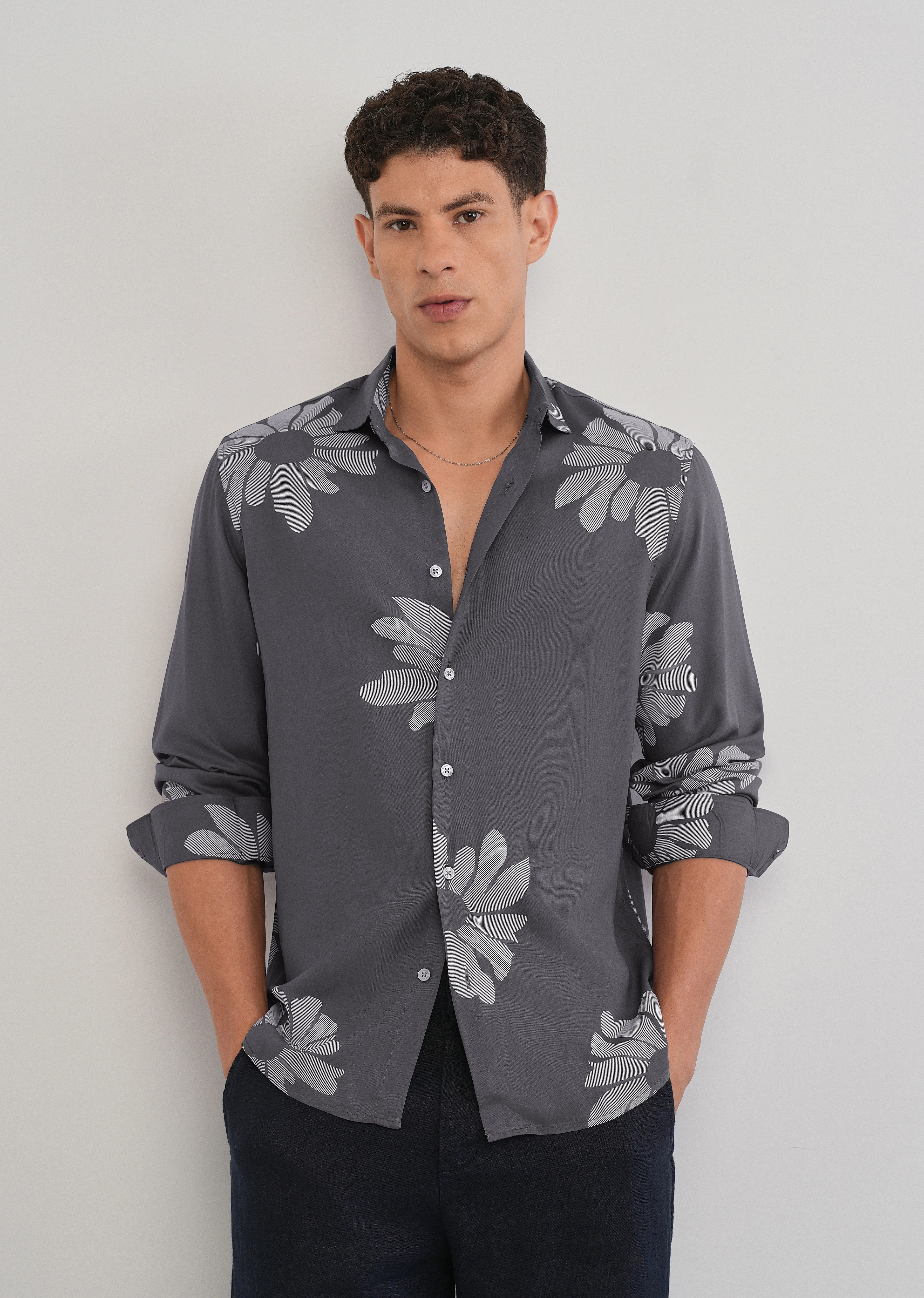 Grey Linear Floral Print Shirt - Image 7