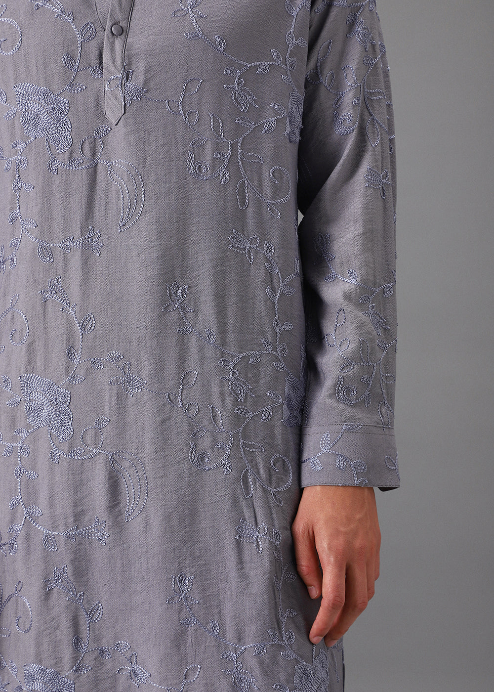 Grey Self Thread Embroidered Kurta - Image 3