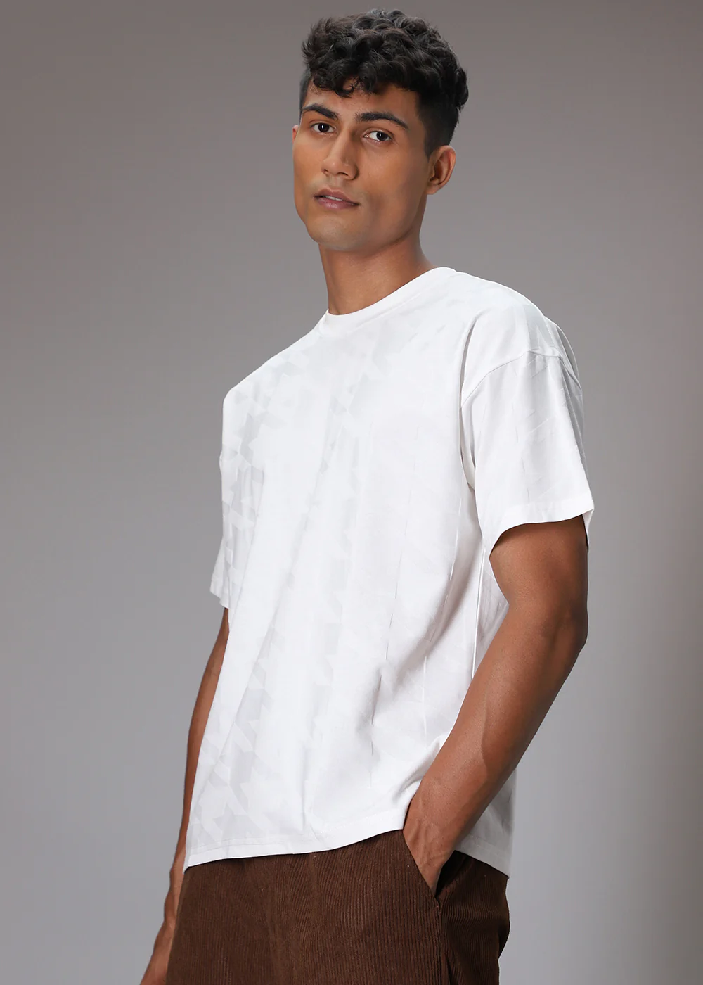 Herringbone Pattern Oversized White T-Shirt - Image 5