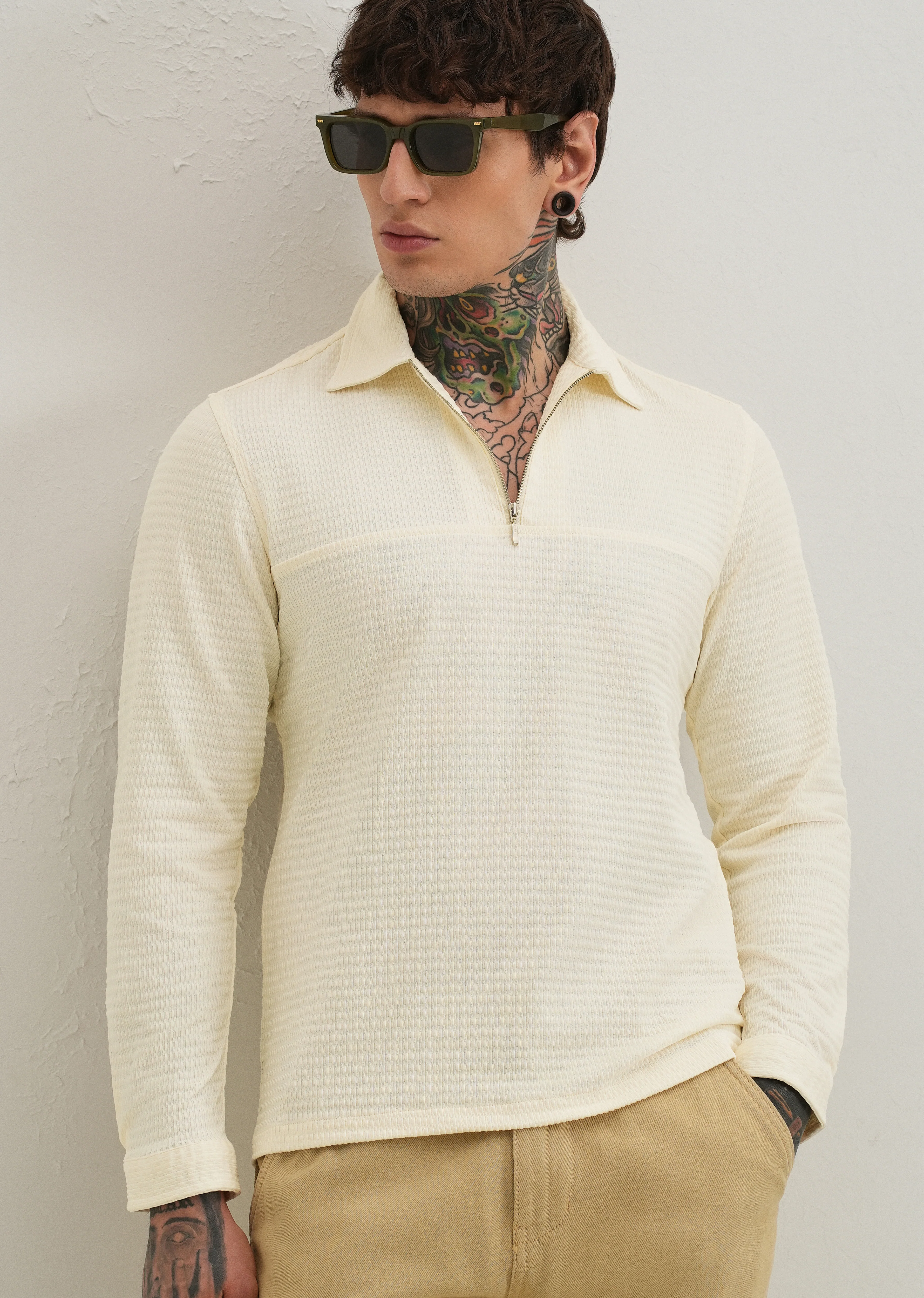 Ivory Cream Zipper Polo Knit T-shirt - Image 7