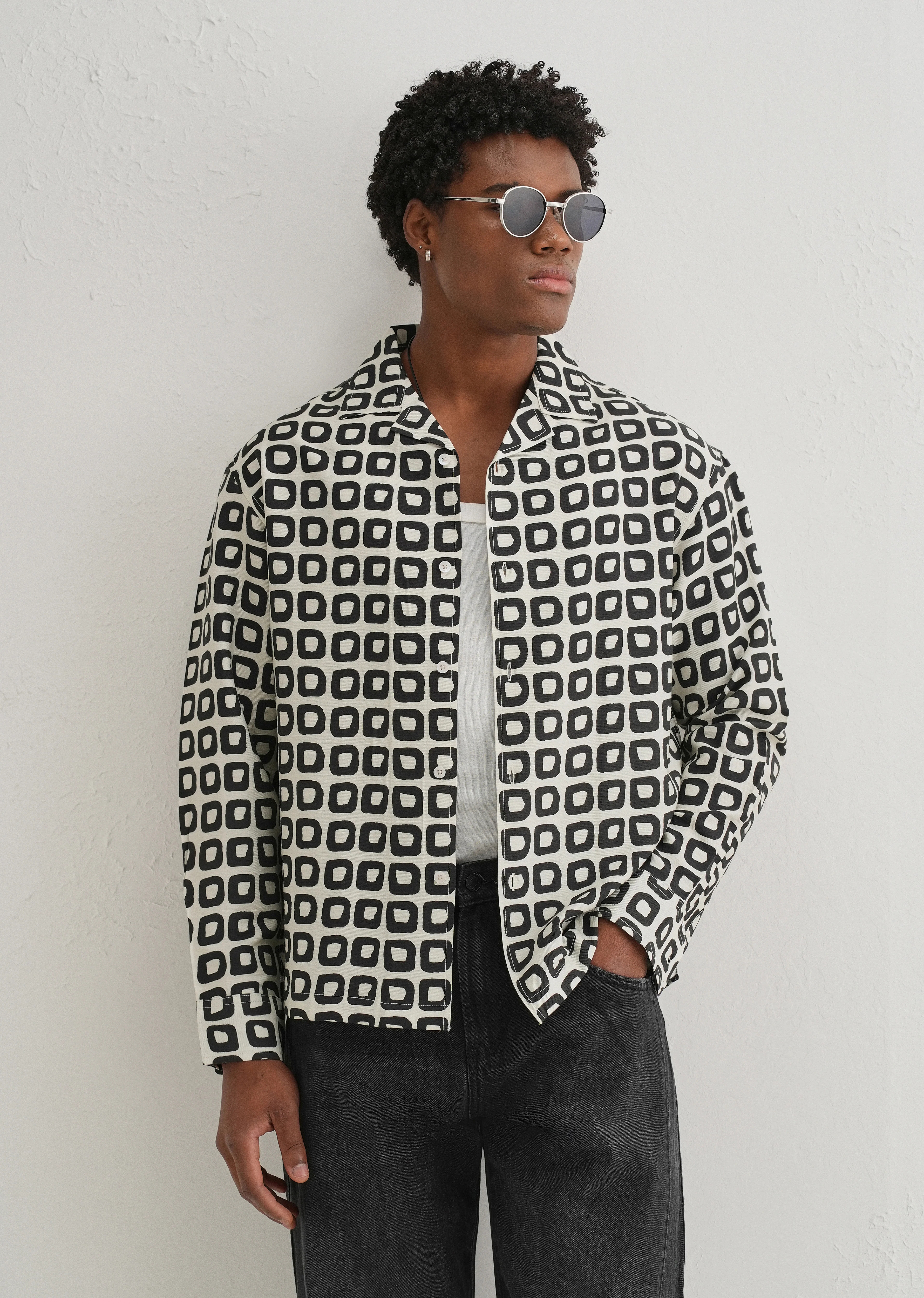 Ivory Retro Grid Printed Shirt - Image 7
