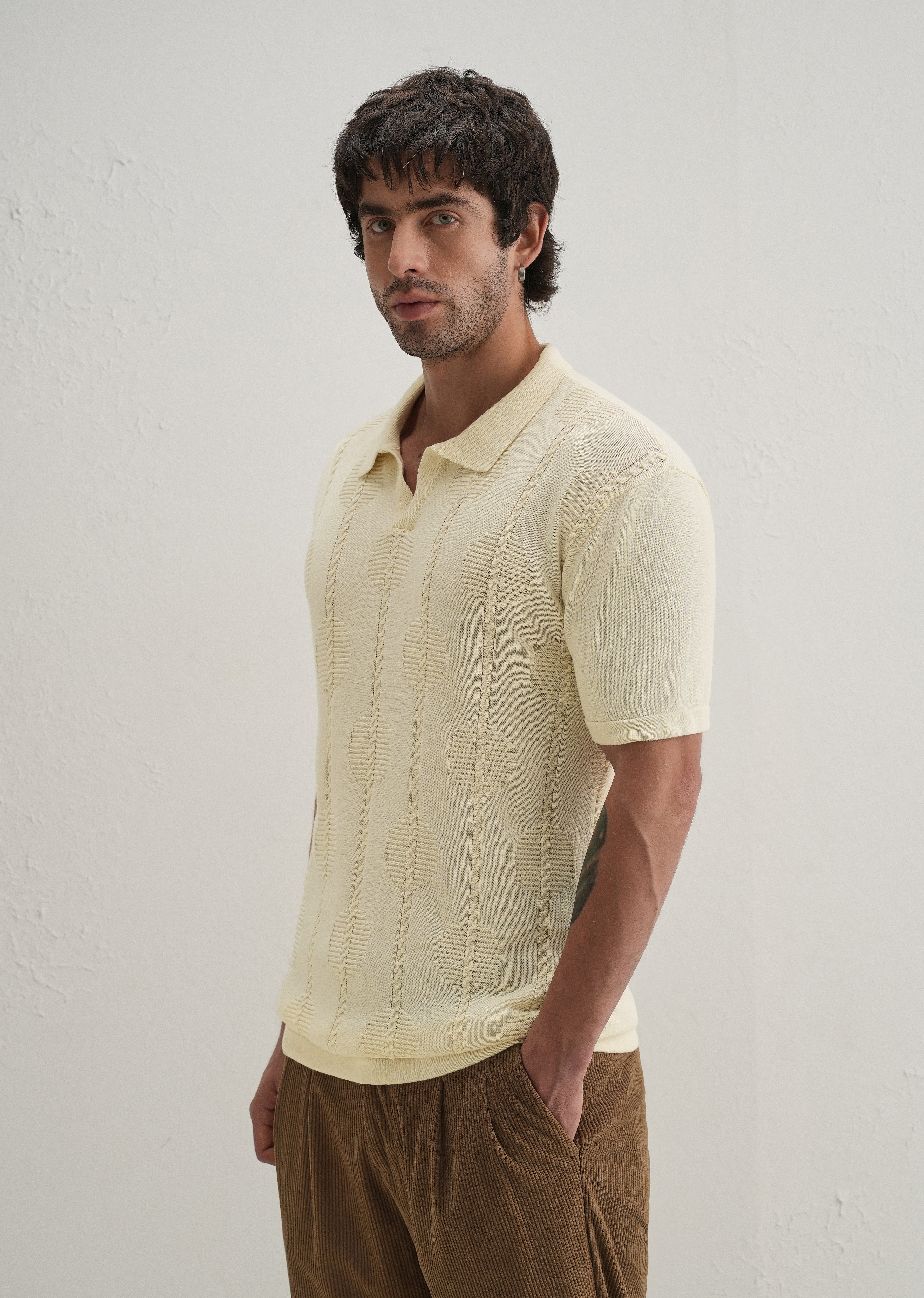 Knitted Cream Polo T-shirt - Image 4