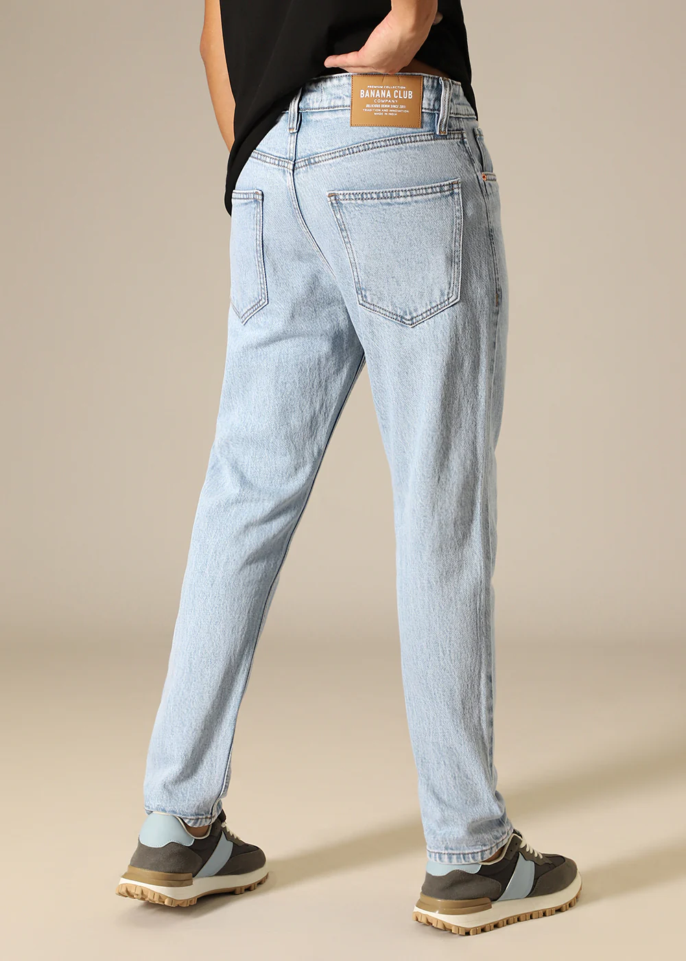 Light Blue Straight Fit Jeans - Image 4