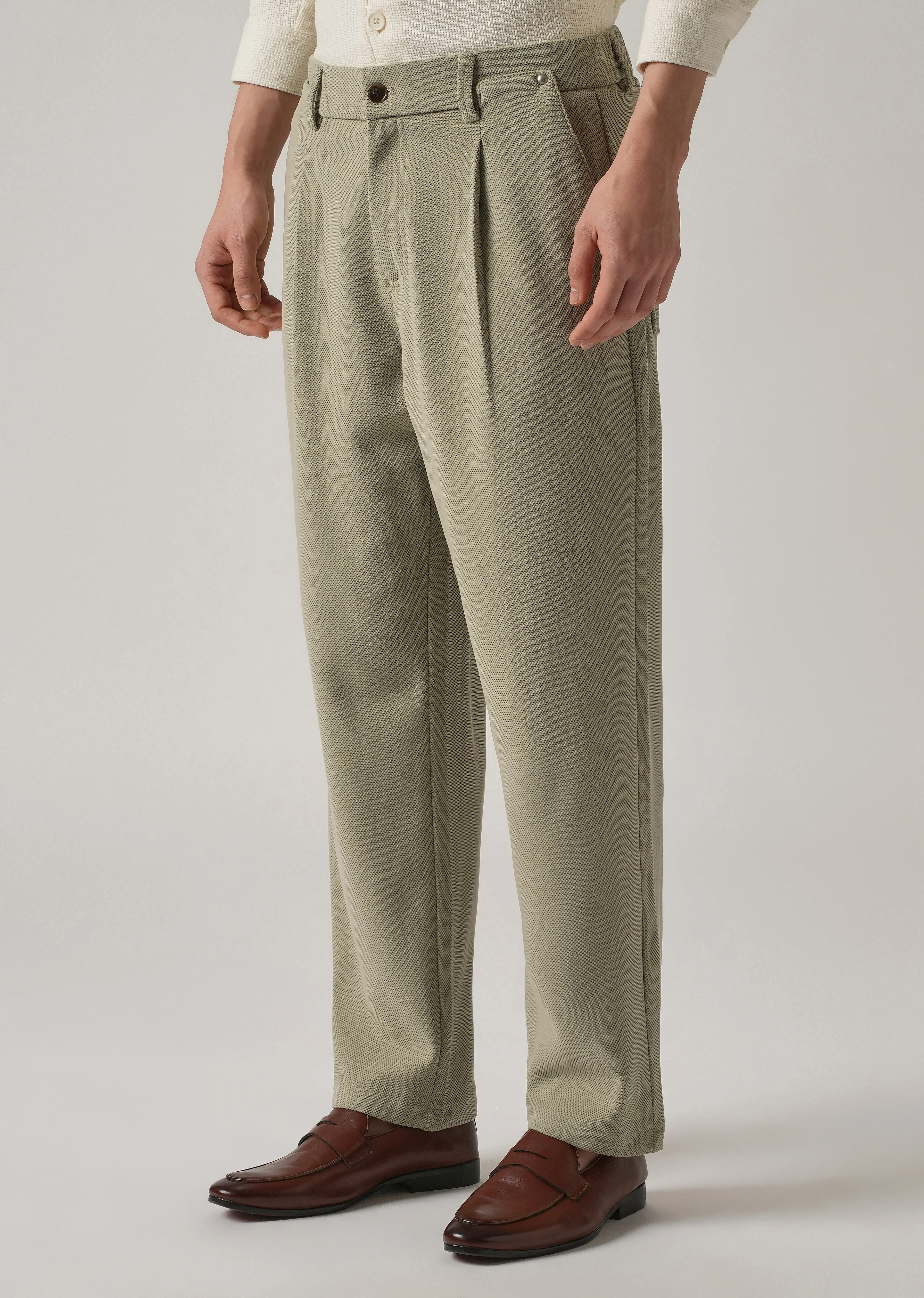 Light Green Textured Pleated Relaxed Fit Pant - Image 4
