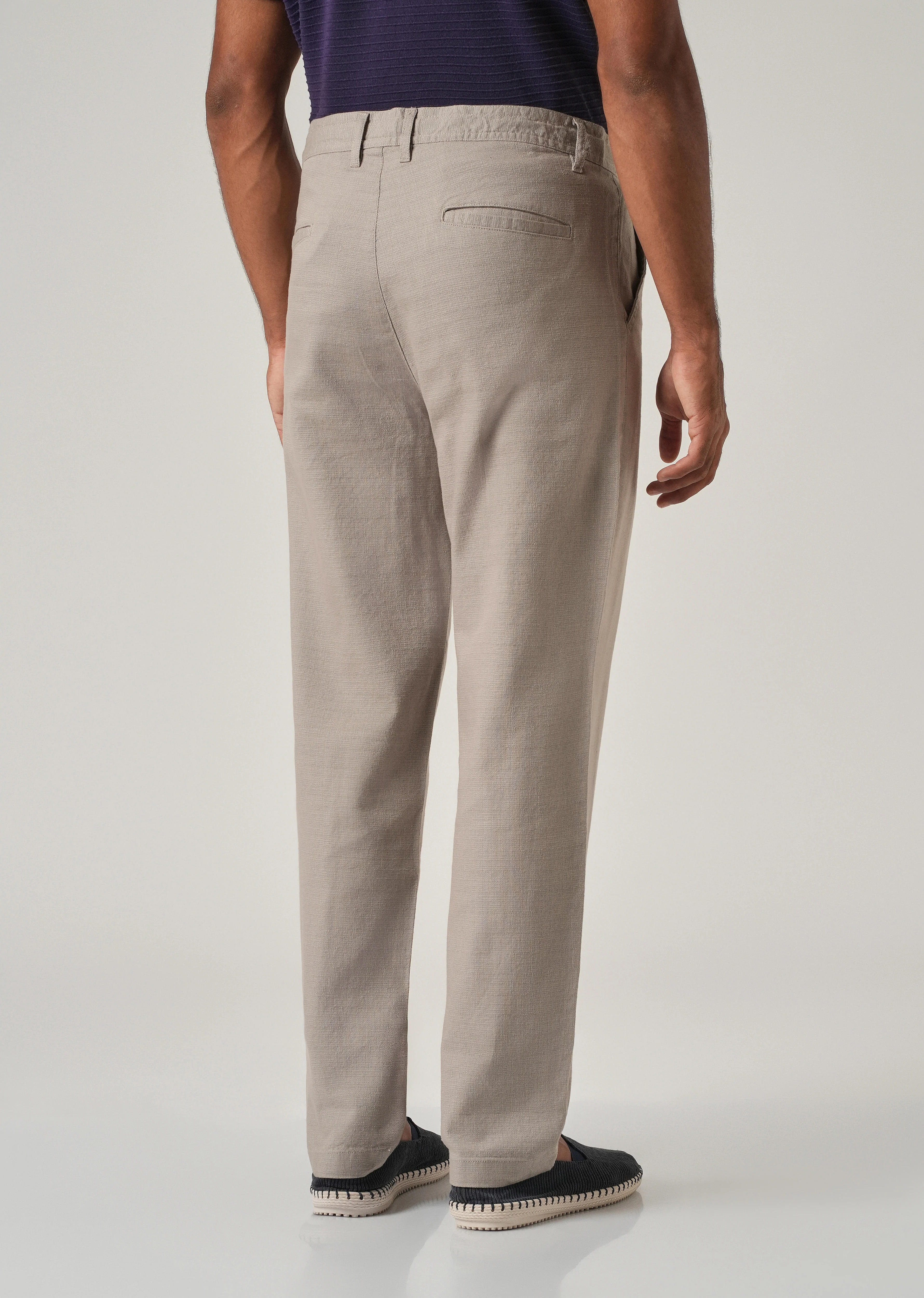 Light Grey Linen-Look Cotton Trousers - Image 2