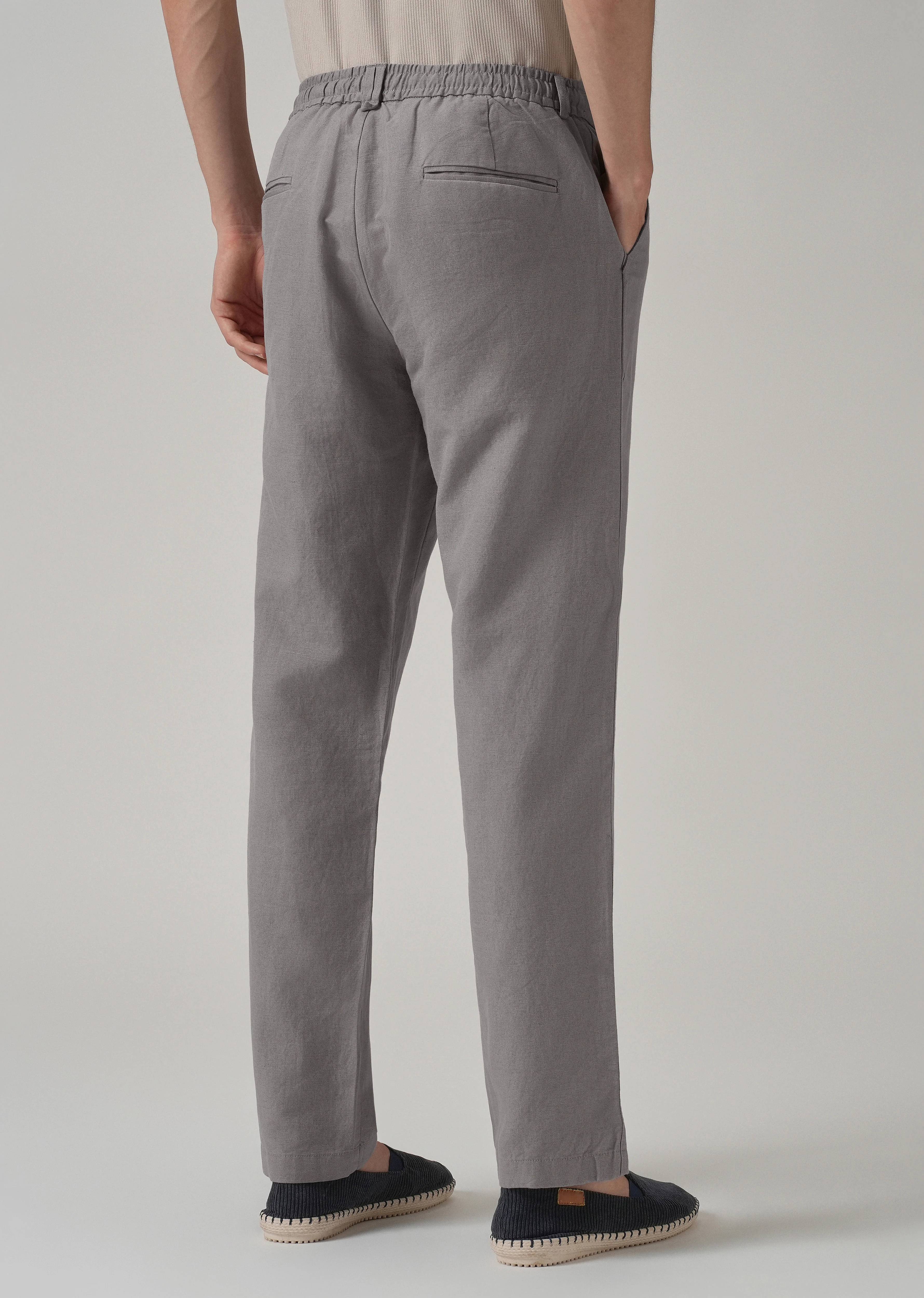 Light Grey Linen Relaxed Fit Trouser - Image 2