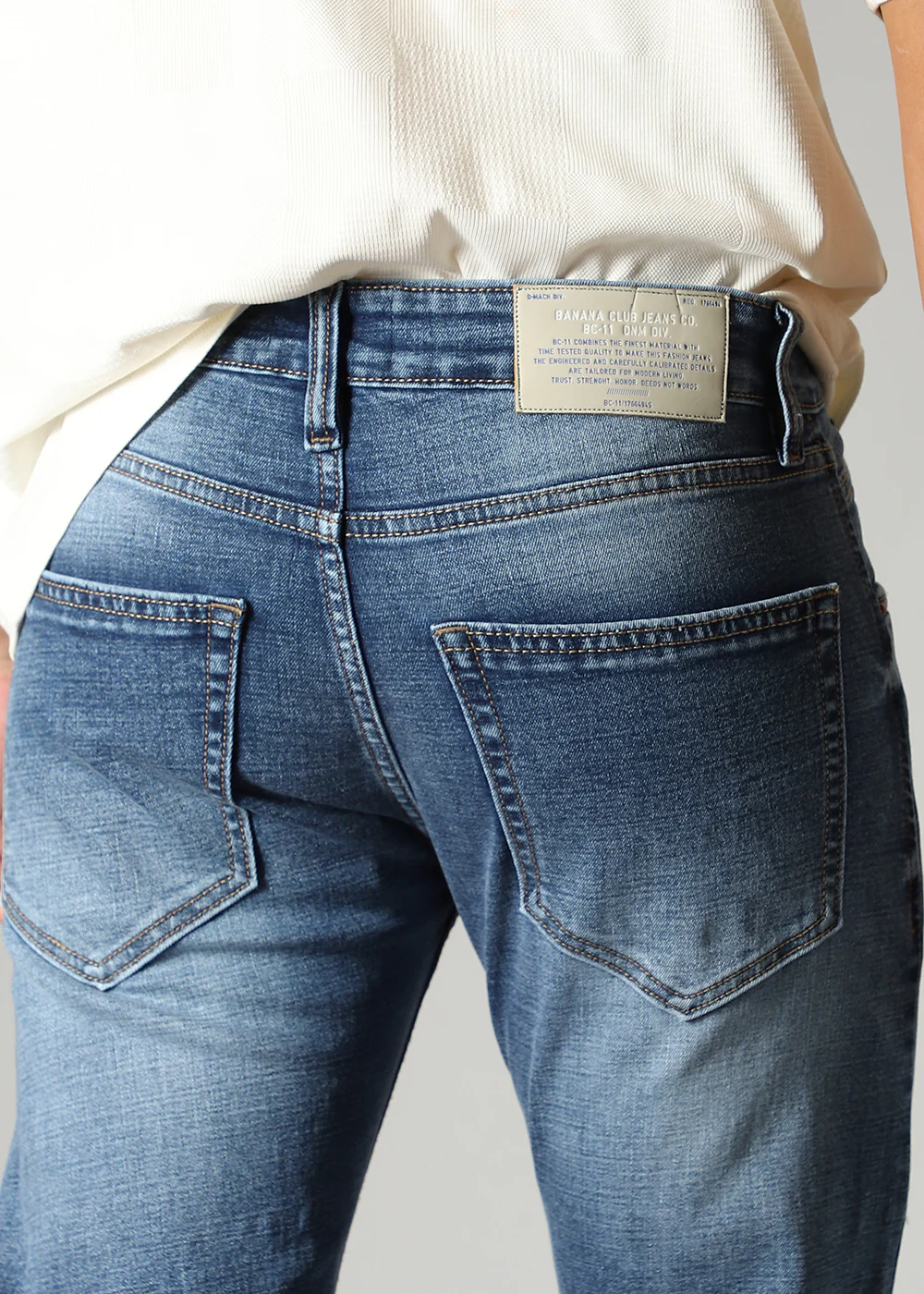 Light Wash Slim fit Jeans - Image 7