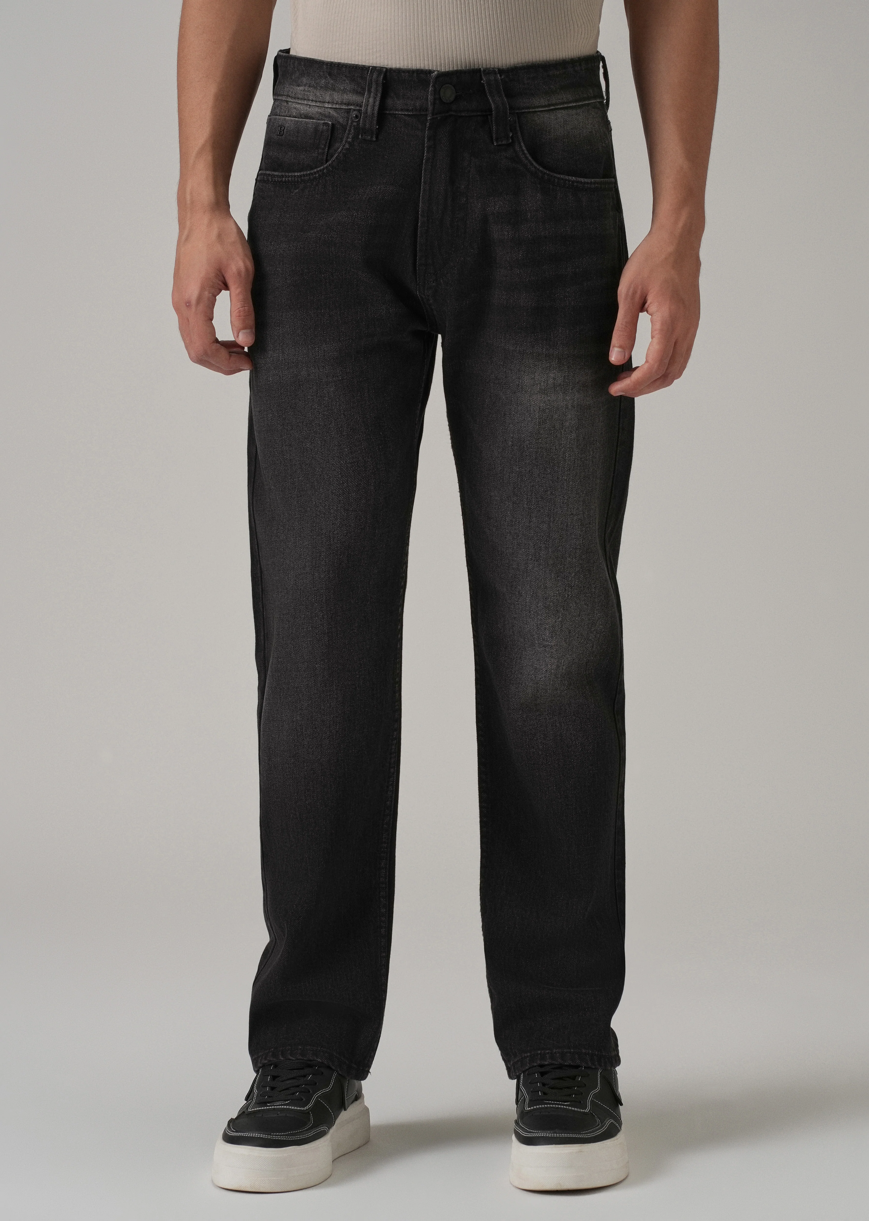 Low Fade Black Straight Fit Jeans - Image 3
