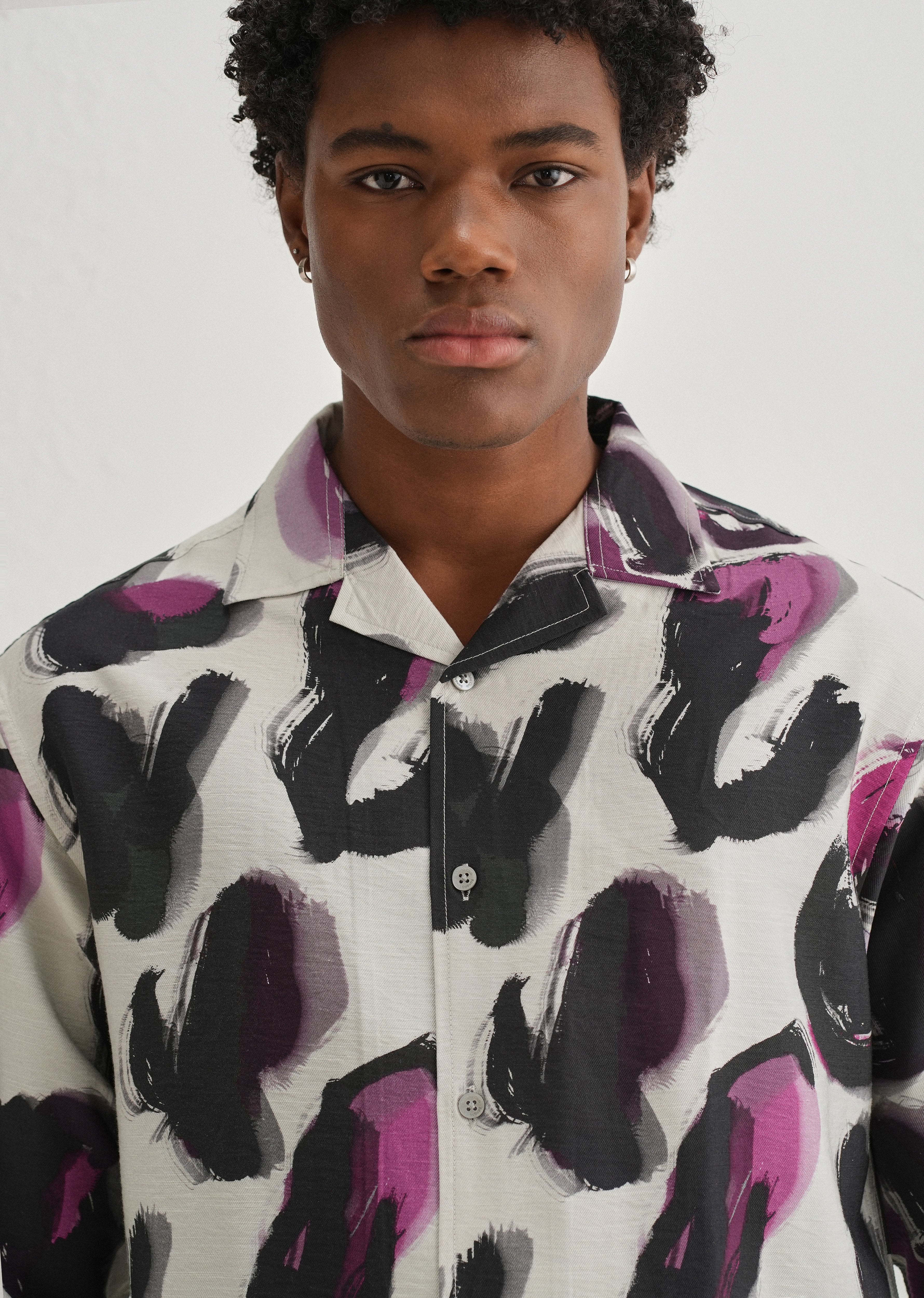 Magenta Noir Art Printed Shirt - Image 5