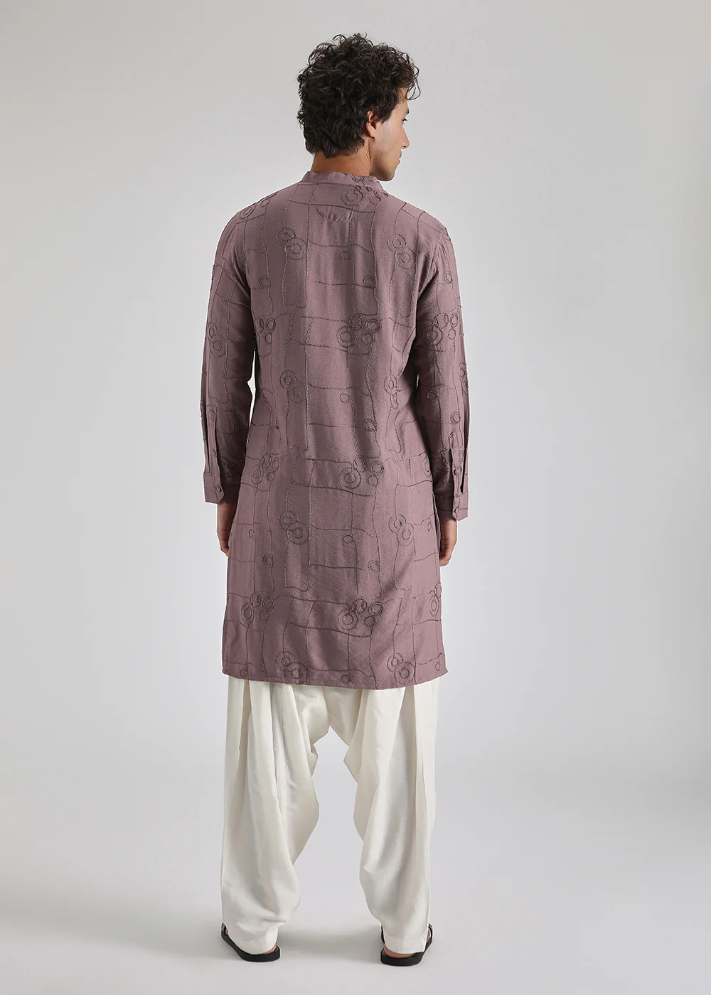 Mauve Pink Self Thread Embroidered Kurta - Image 4