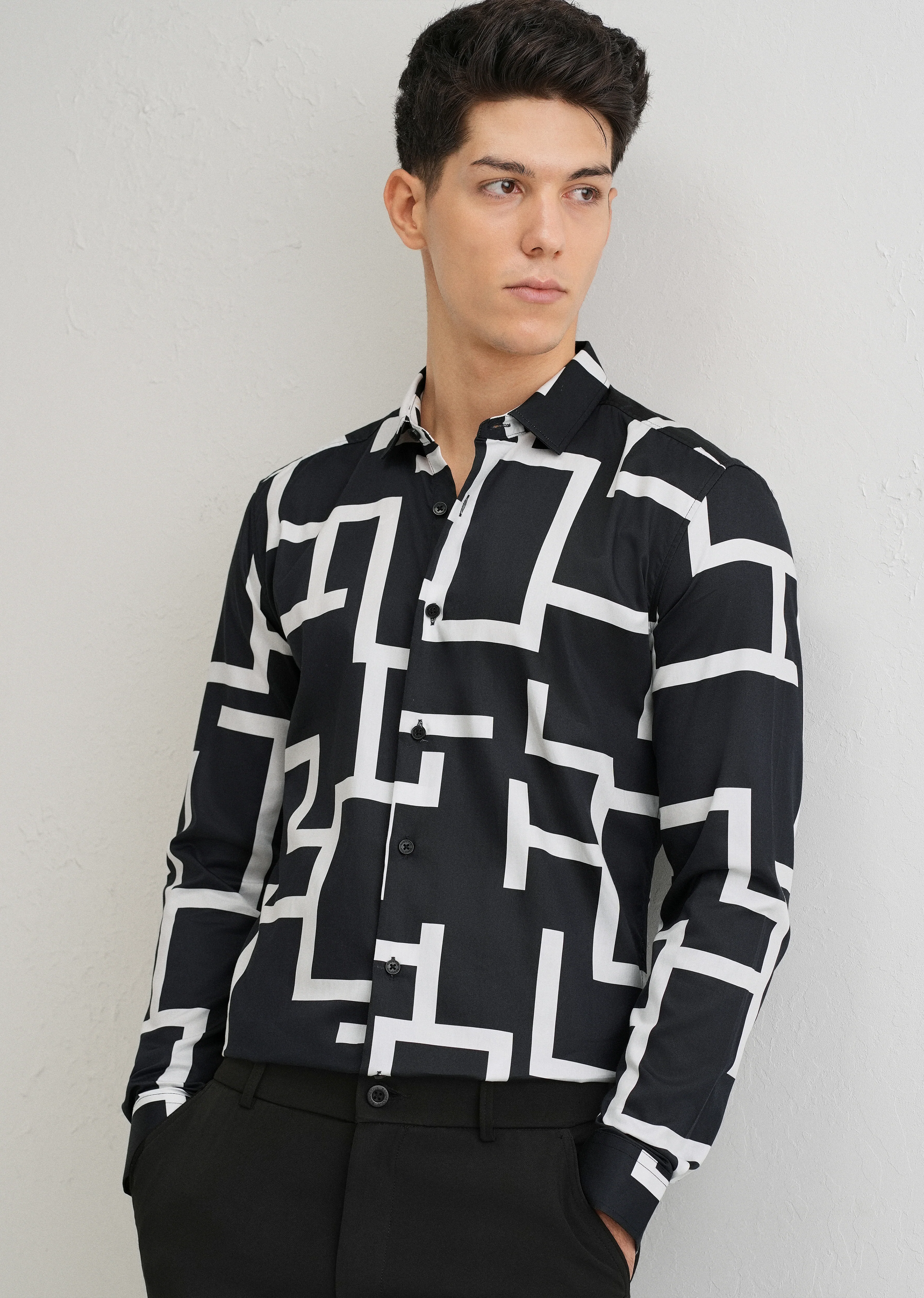 Maze Printed Shirt - Image 7