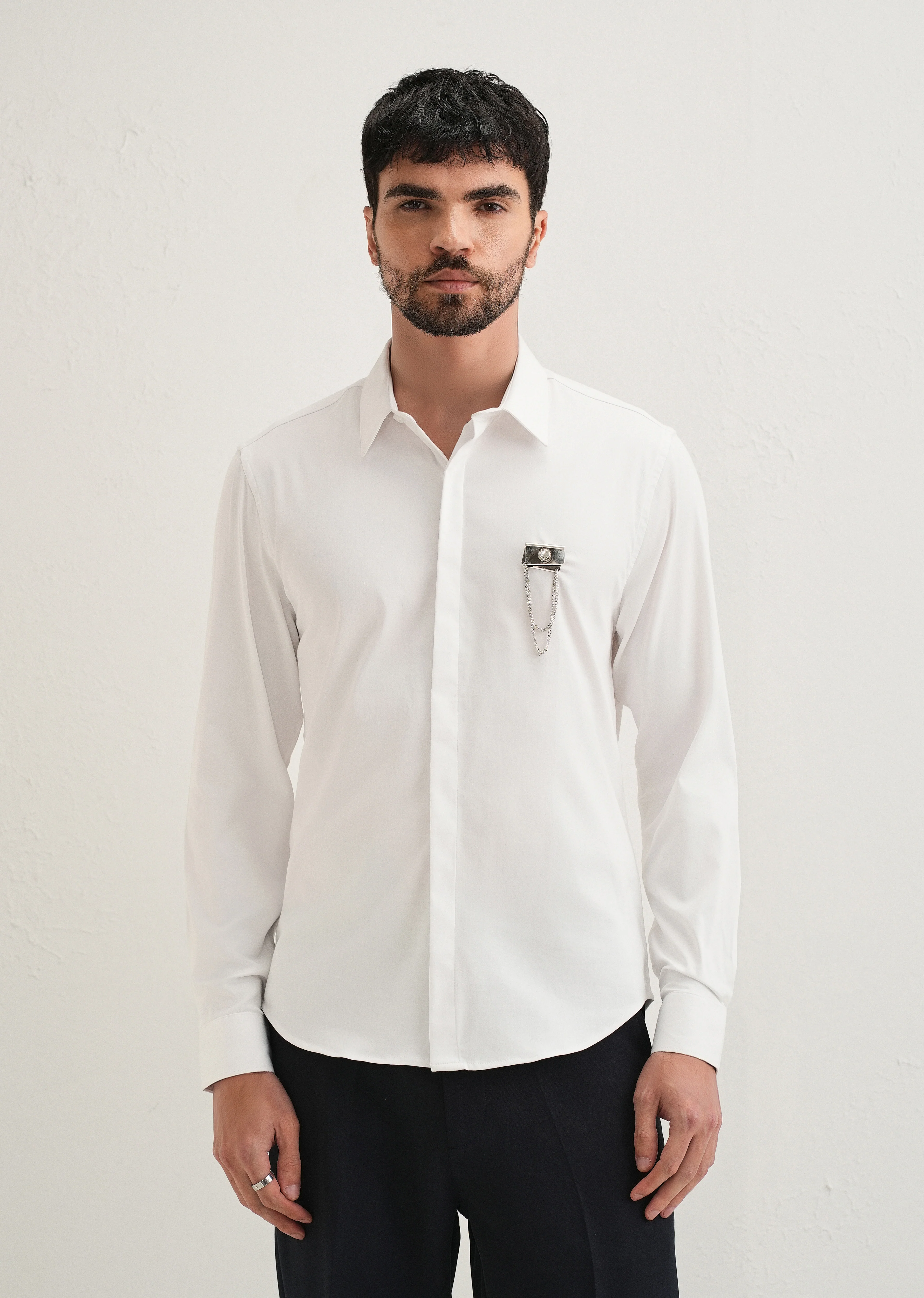 Metallic Chain Brooch White Designer Shirt - Image 4