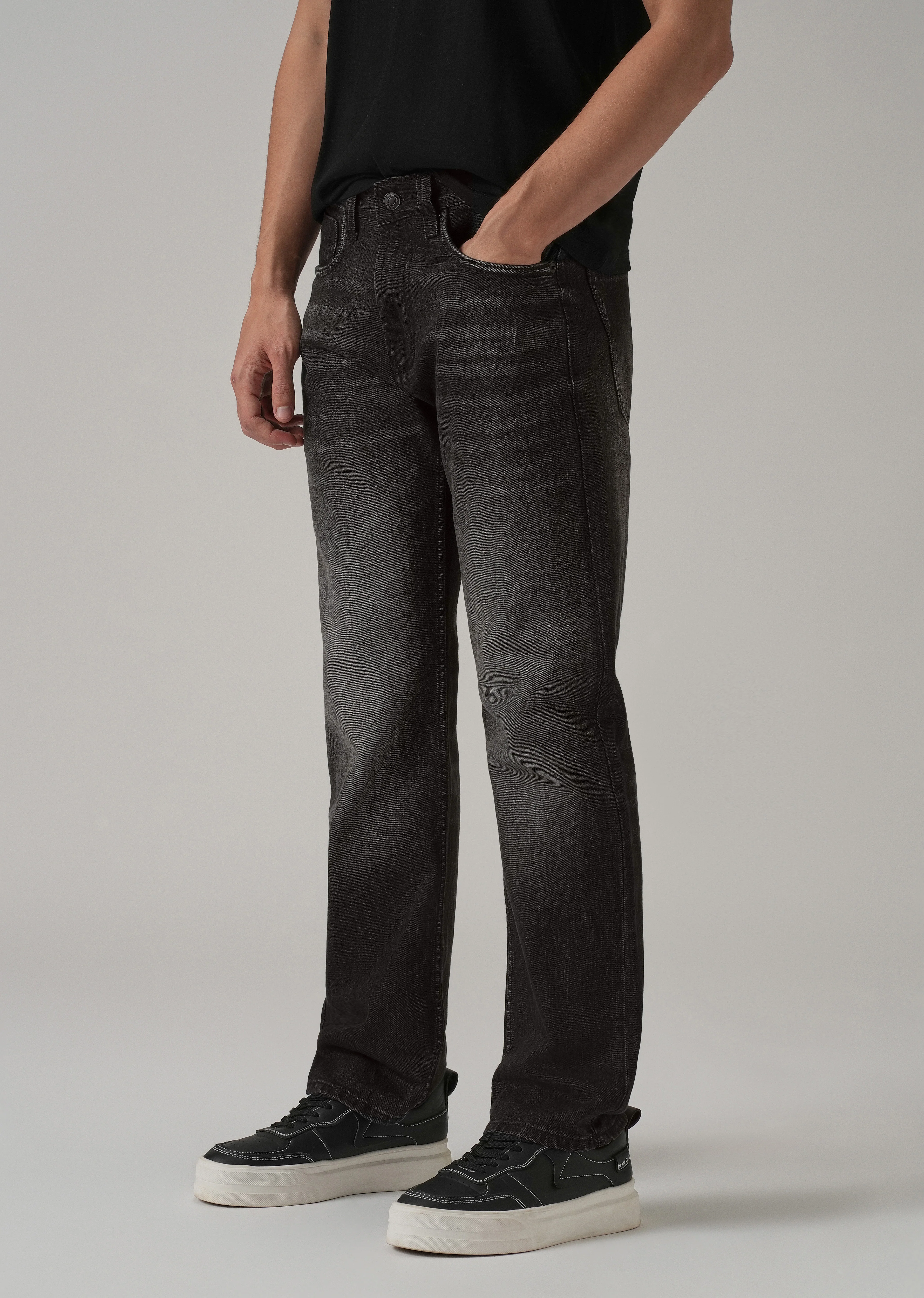 Mid Fade Black Straight Fit Jeans - Image 4