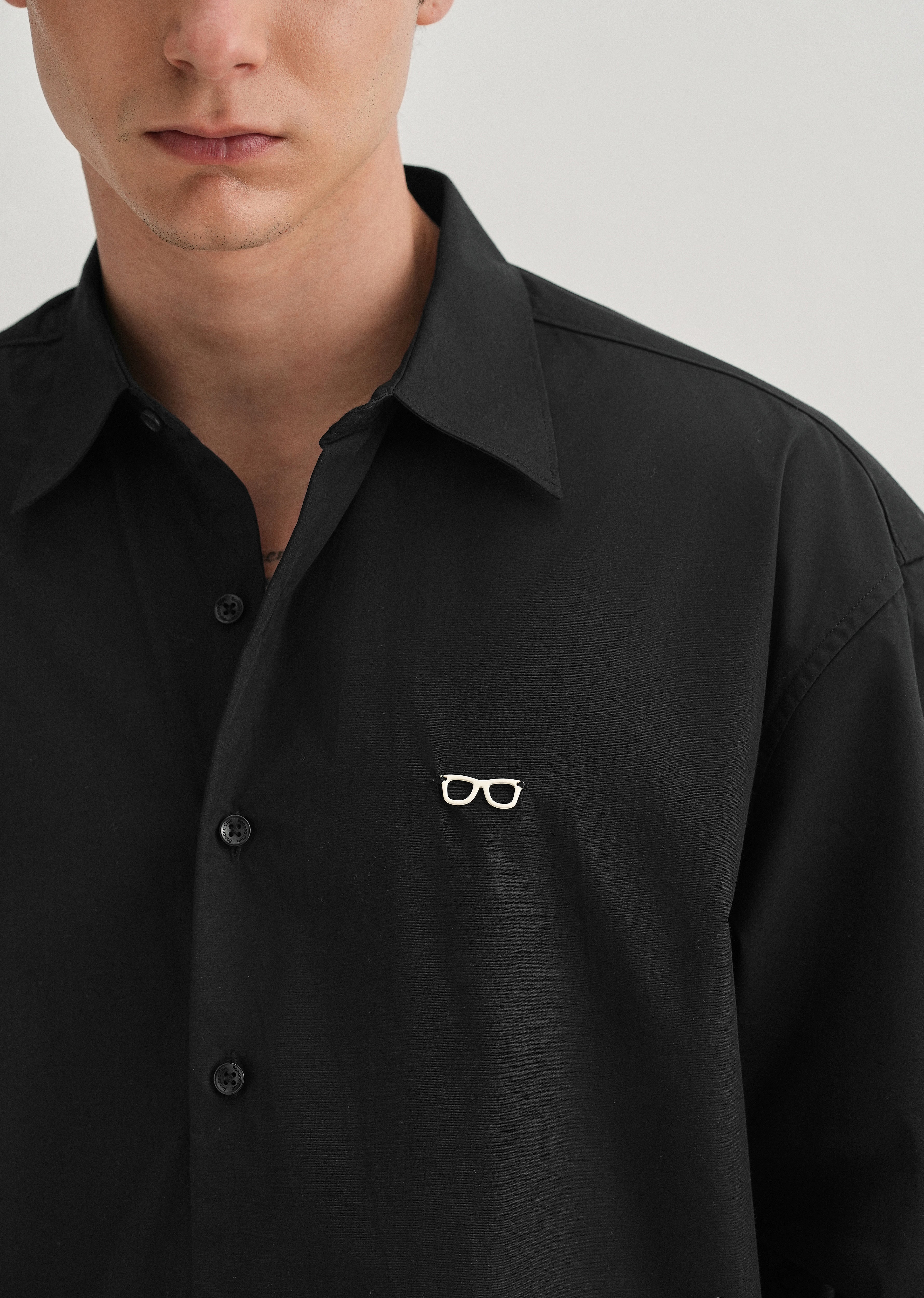Mini Frame Accent Black Cotton Shirt - Image 5