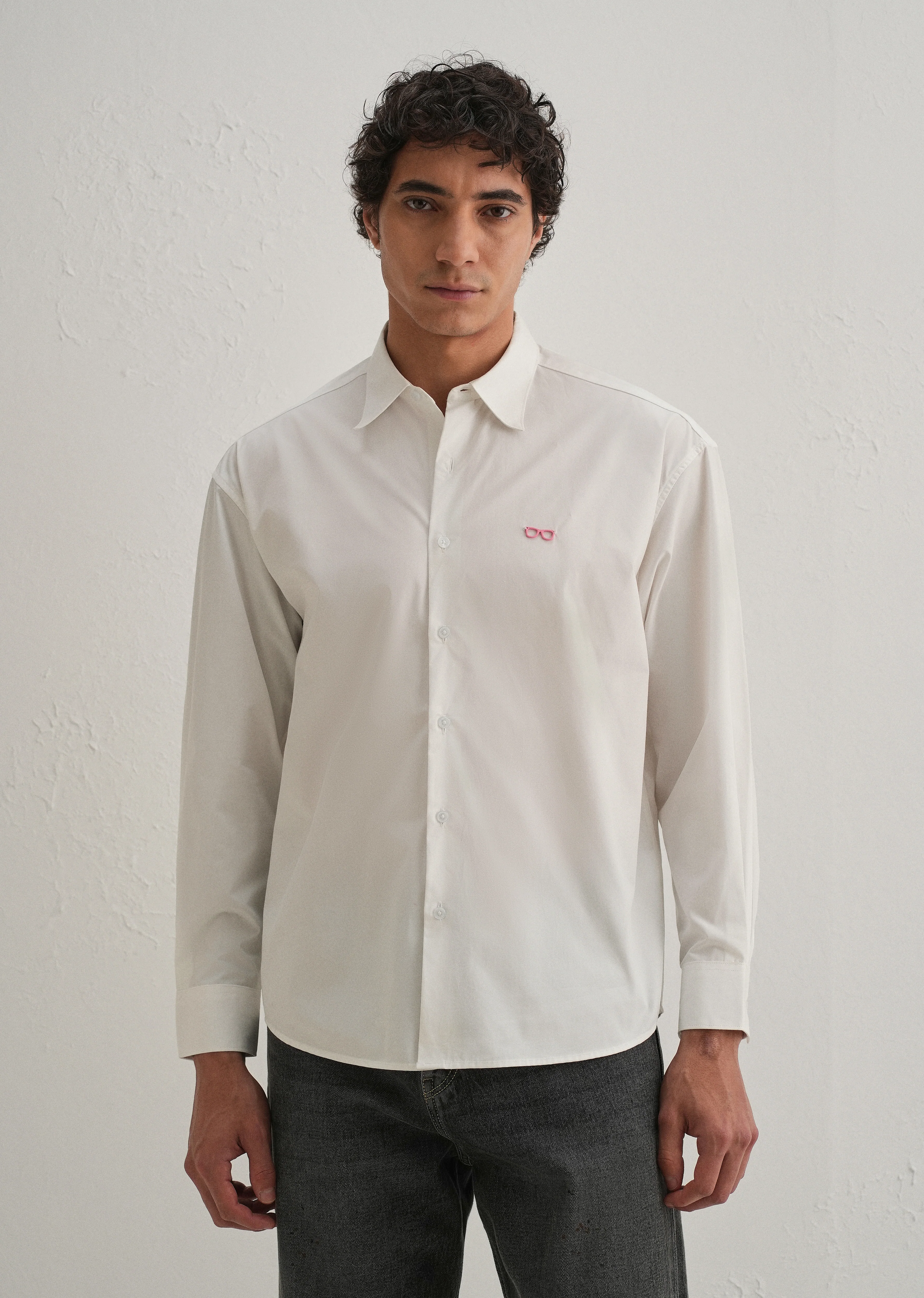 Mini Frame Accent White Cotton Shirt - Image 3