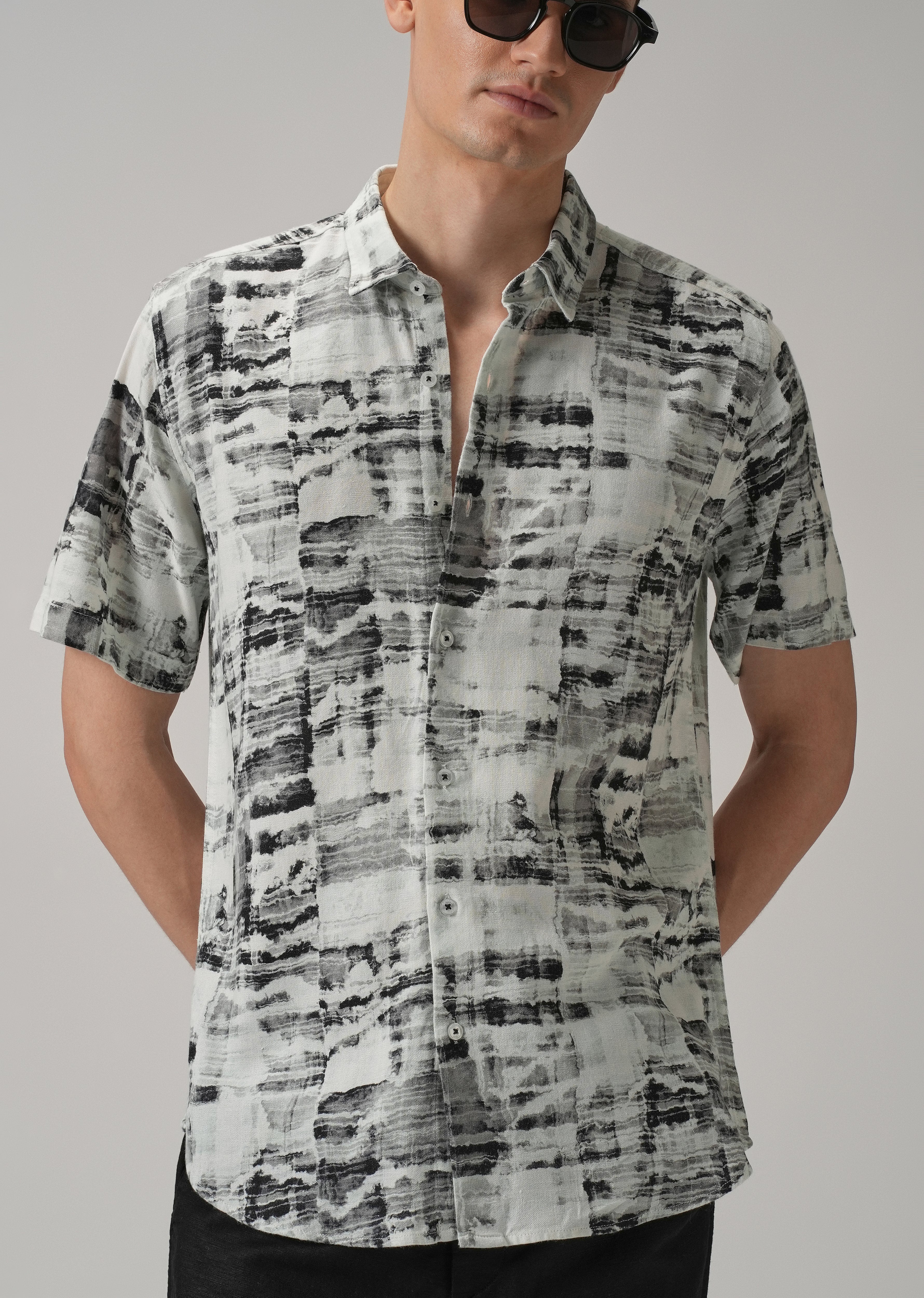 Monochromatic Half Sleeve shirt - Image 7