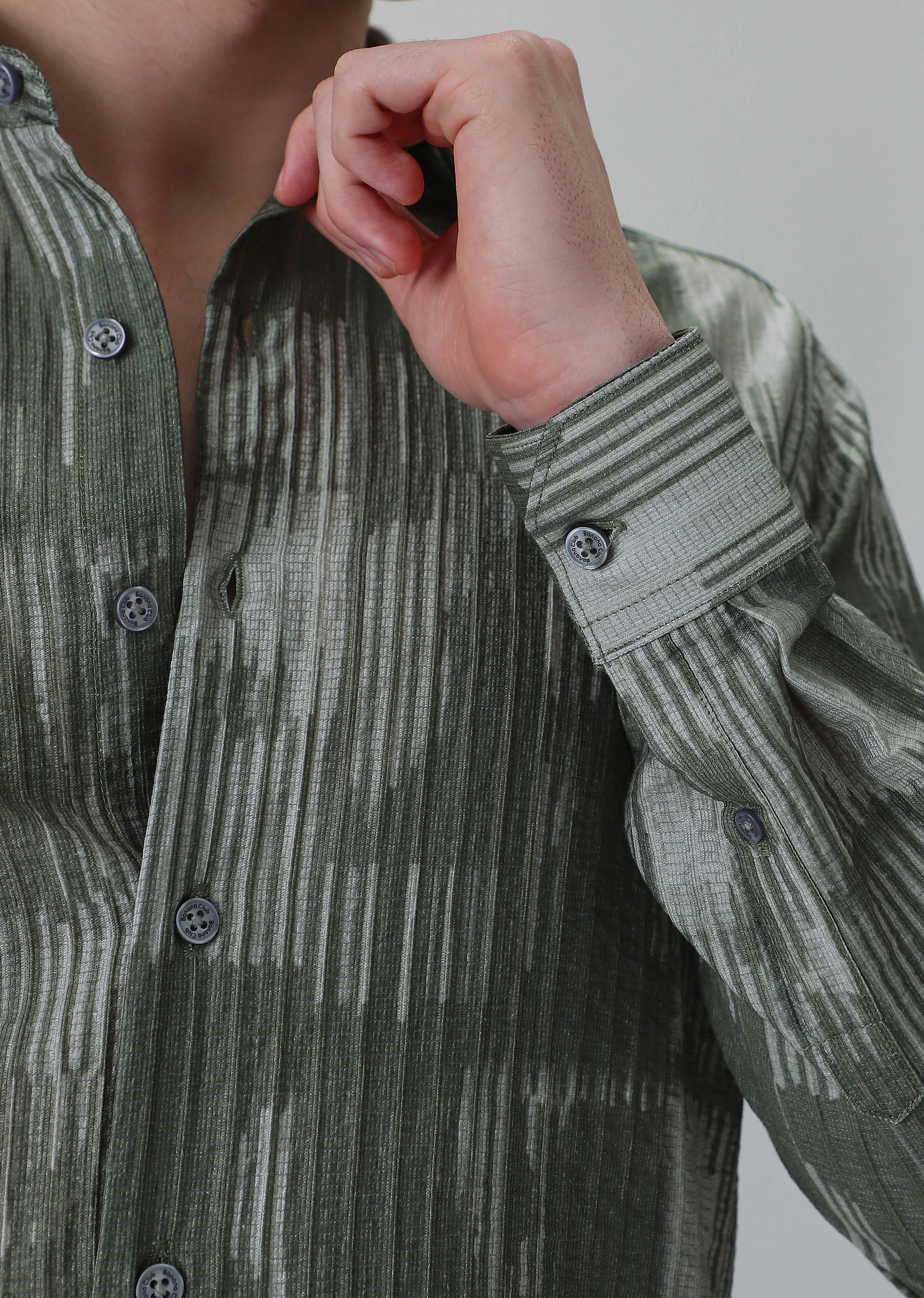 Monoline Green Printed Shirt - Image 5