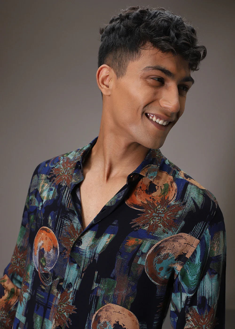 Navy Blue Abstract Feather Shirt - Image 5