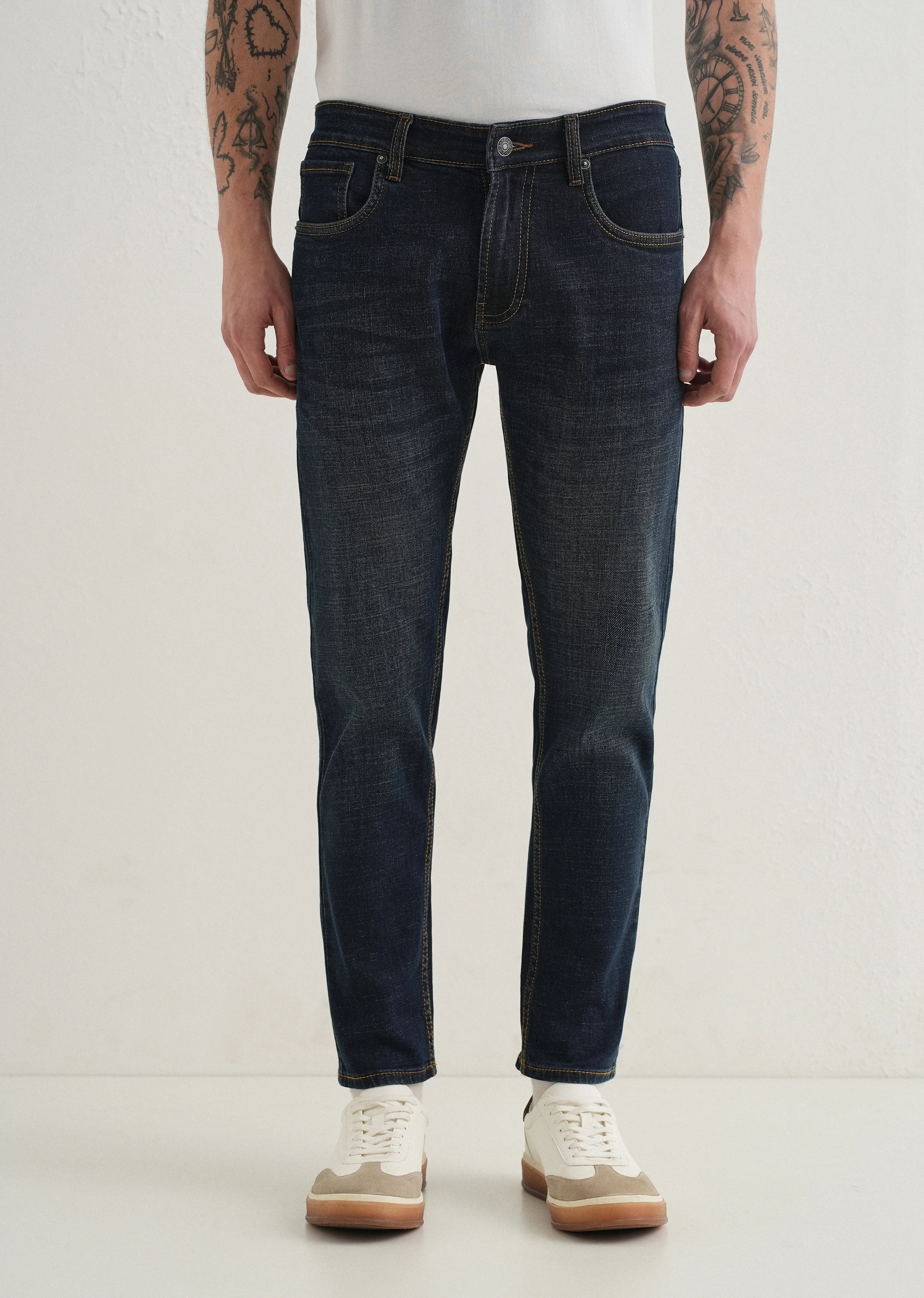 Navy Blue Slim fit Jeans - Image 3