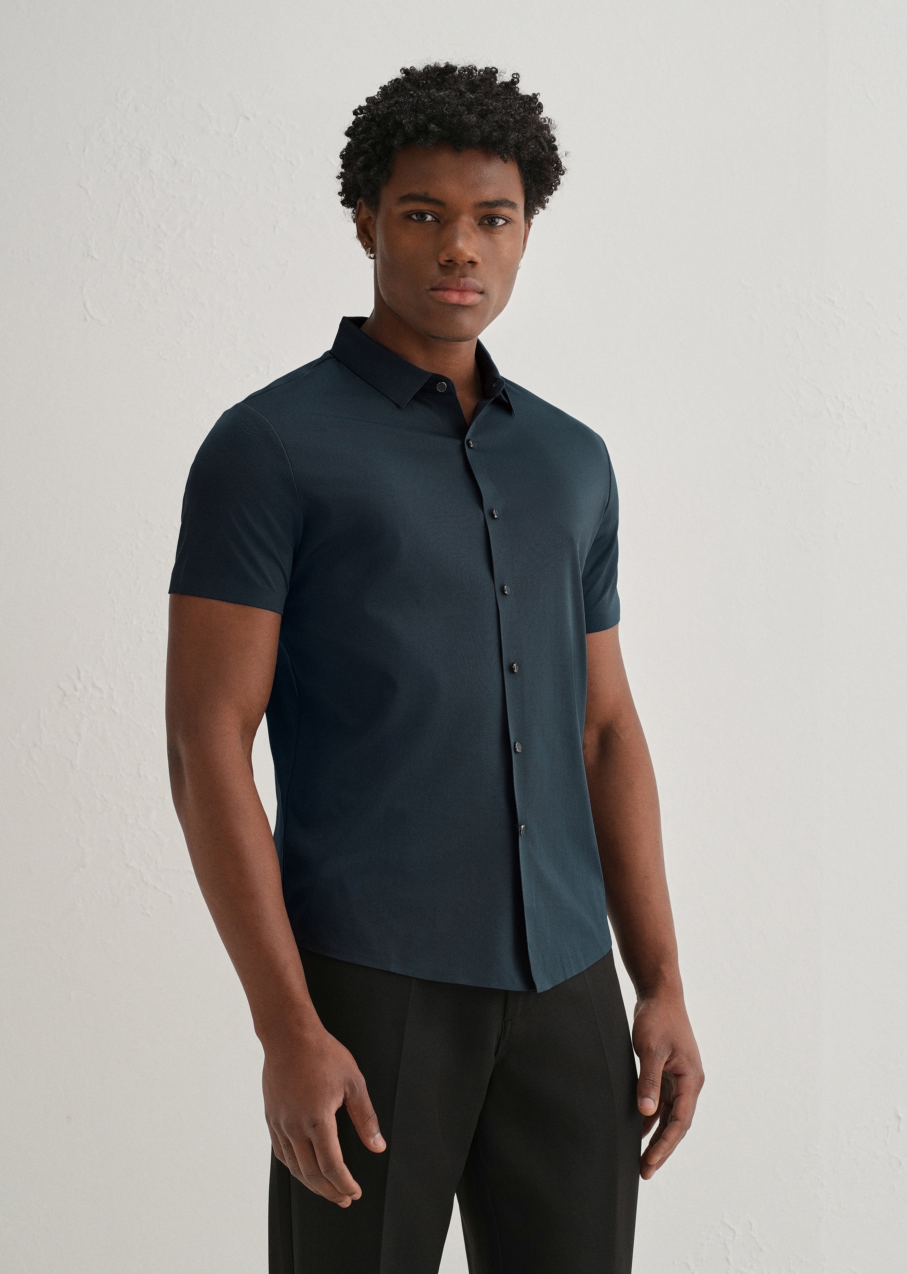 Navy Blue Stitchless Plain Half Sleeve Shirt - Image 4