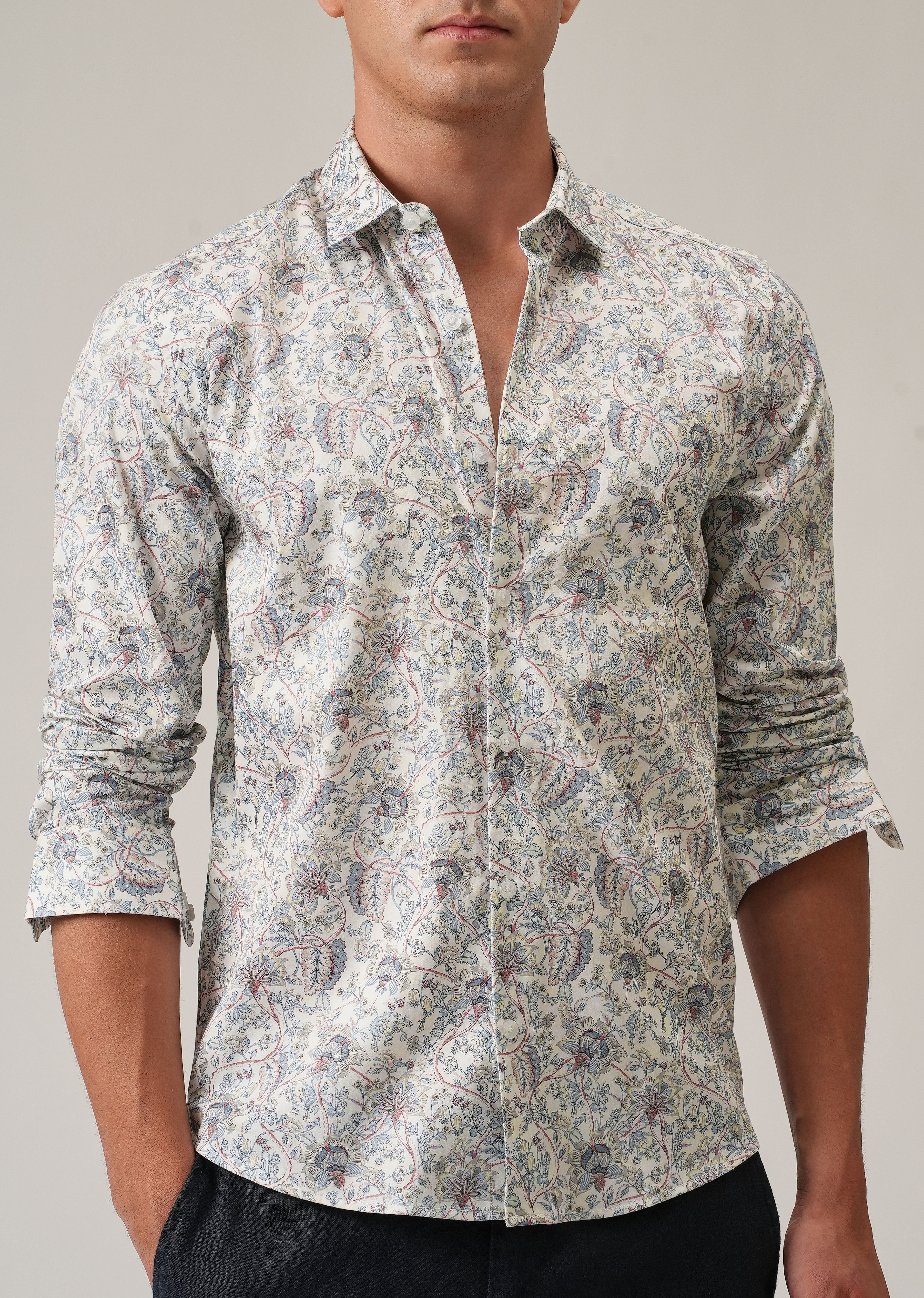 Off-White Ditsy Floral Print Shirt - Image 7