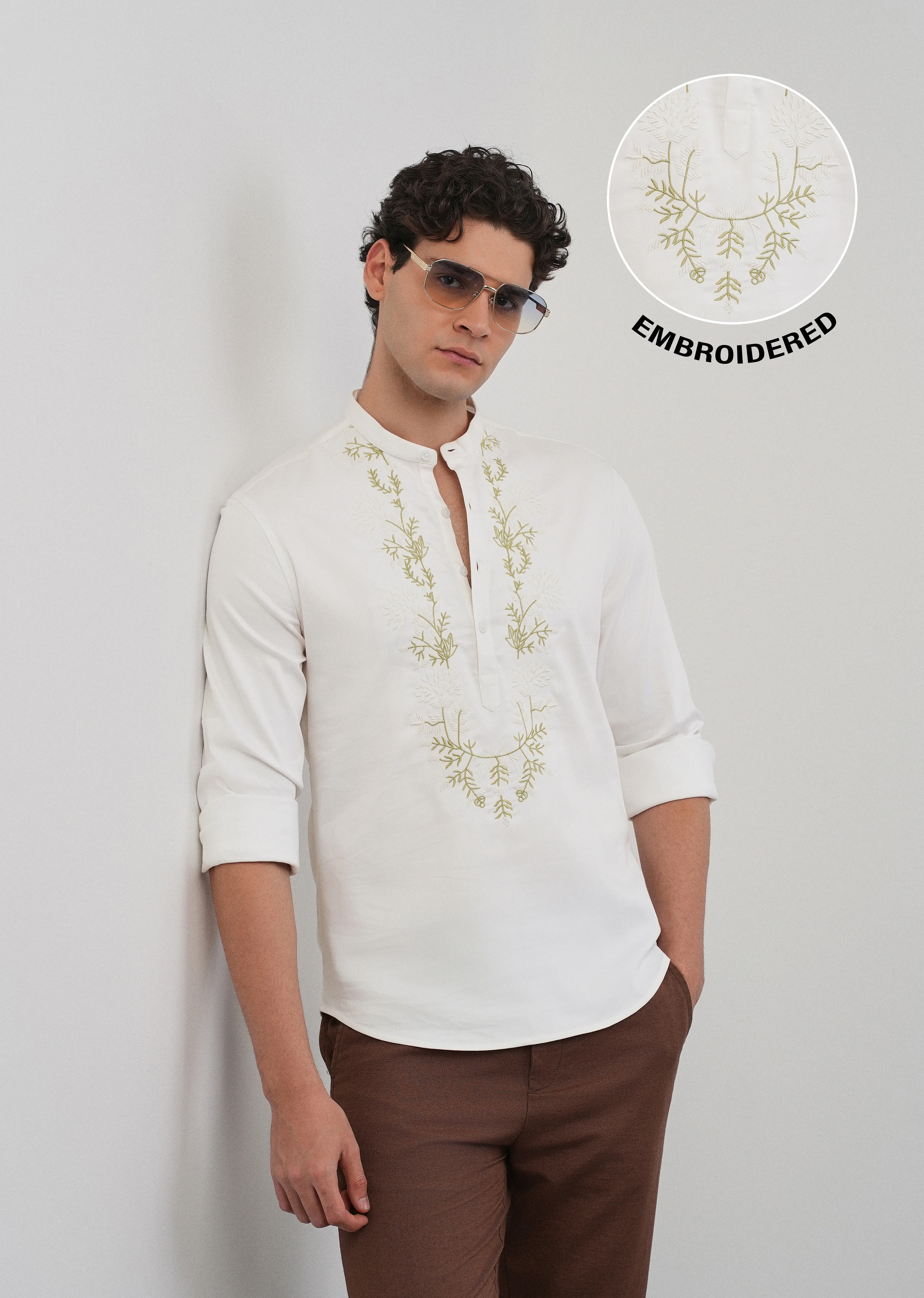 Off-White Floral Embroidered Short Kurta - Image 7