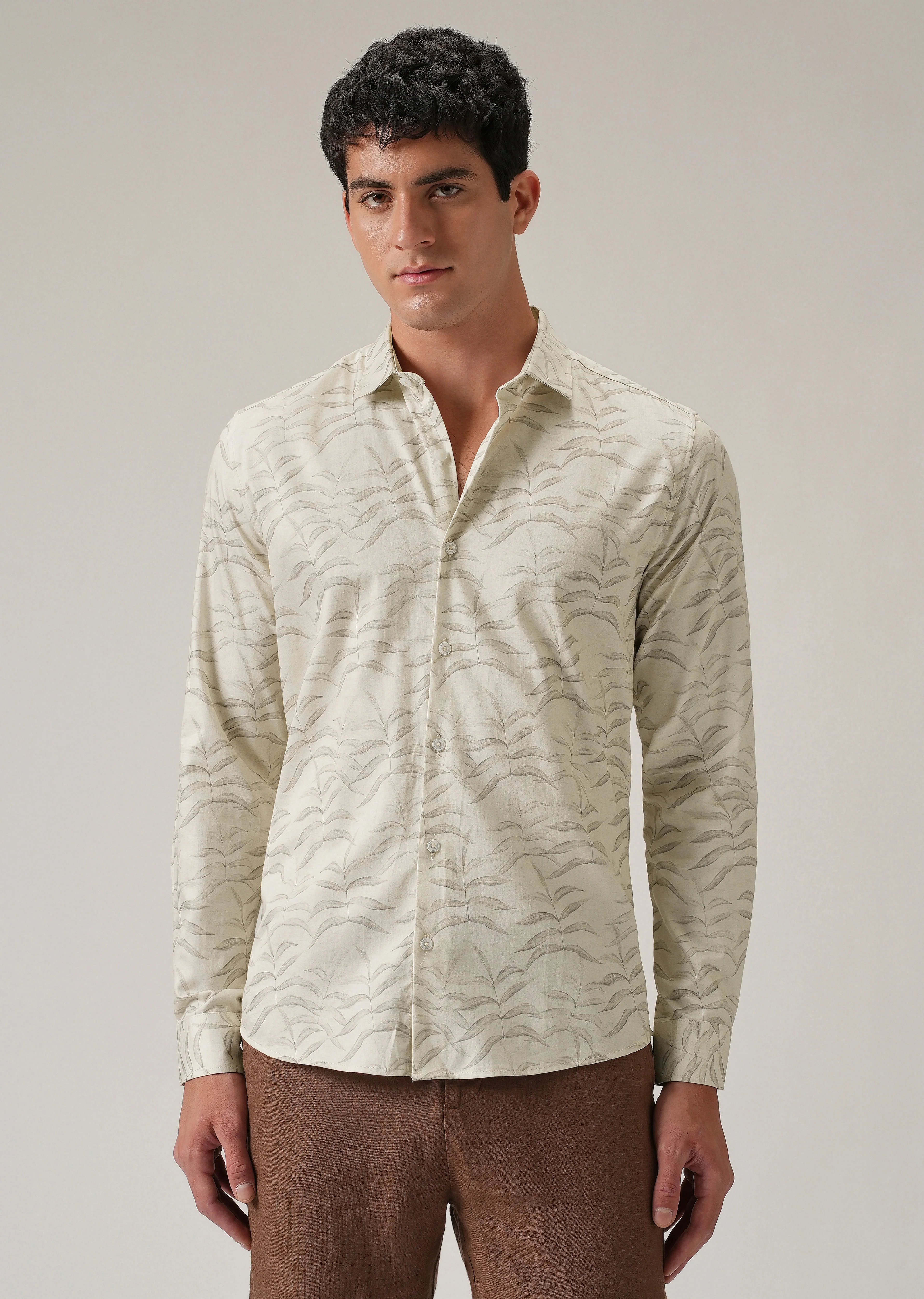 Off-White Leaf Print Shirt - Image 3