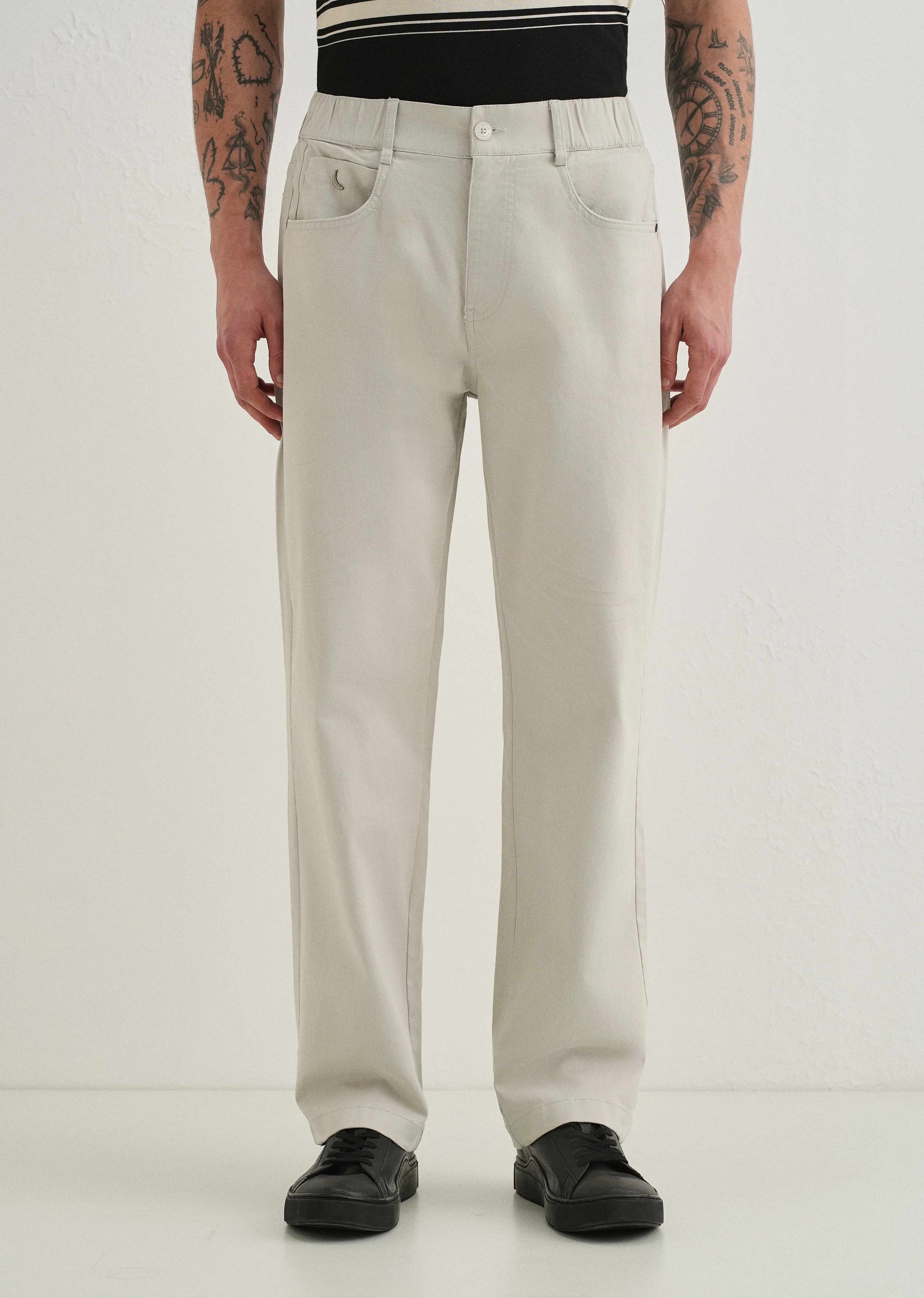 Off-White Semi-Elasticated Cotton Trouser - Image 3