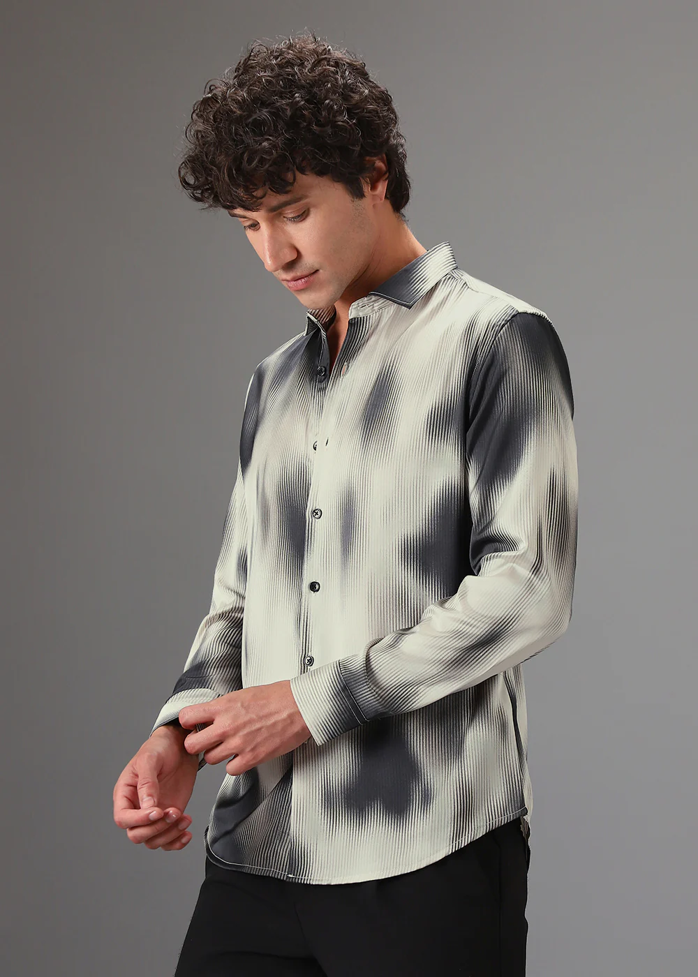 Off White Stripe Abstract Printed Shirt - Image 5