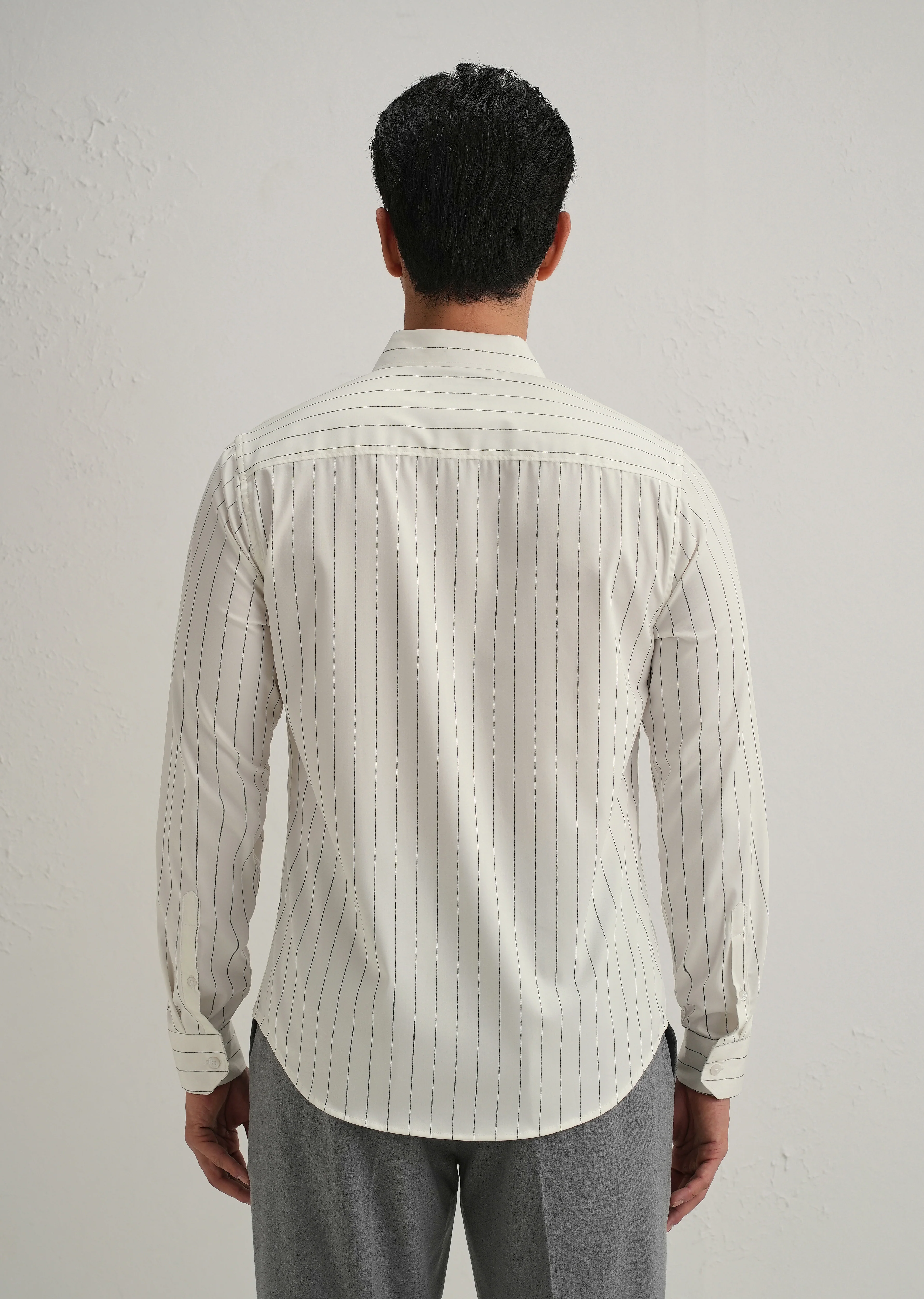 Off-White Vertical Stripe Shirt - Image 4