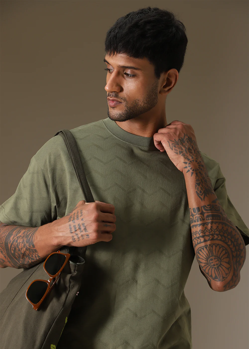 Olive Plain Drop Shoulder Oversized T-shirt - Image 10